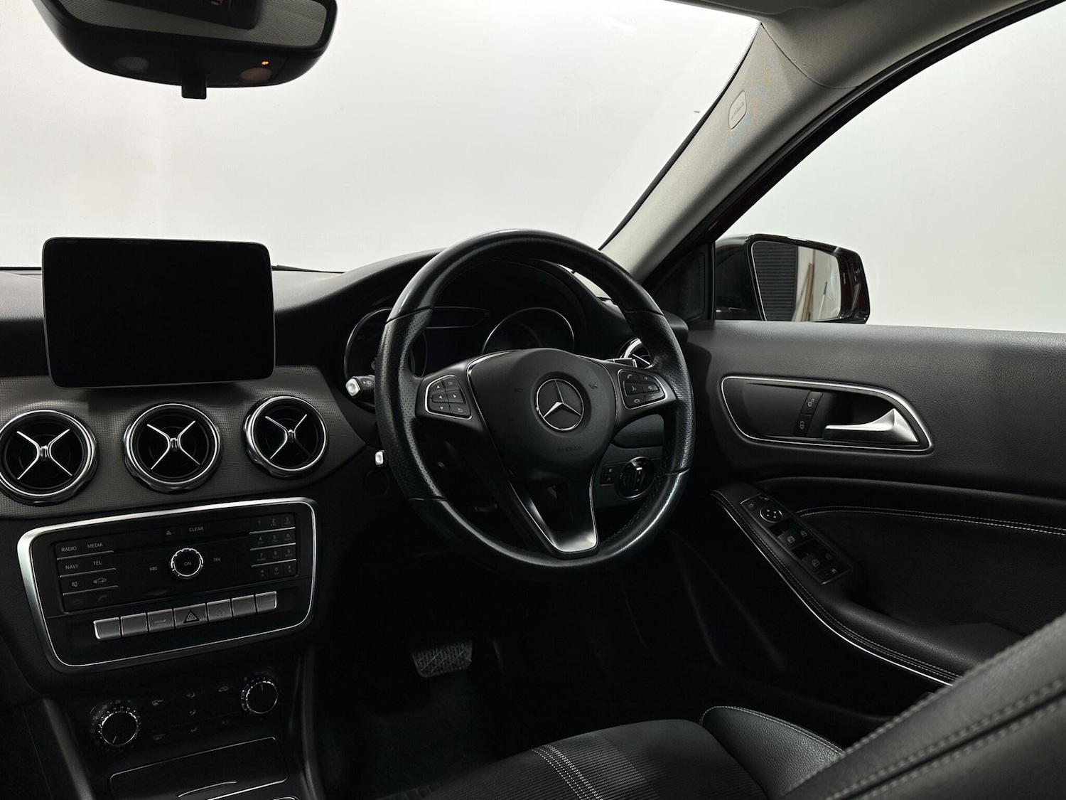 Used Mercedes-Benz GLA 2018 for sale - 76878811: Photo 11