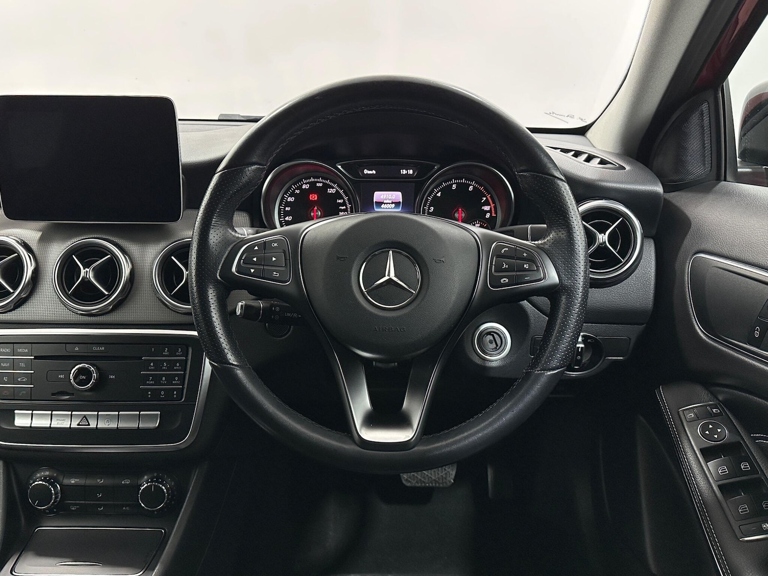 Used Mercedes-Benz GLA 2018 for sale - 76878811: Photo 12