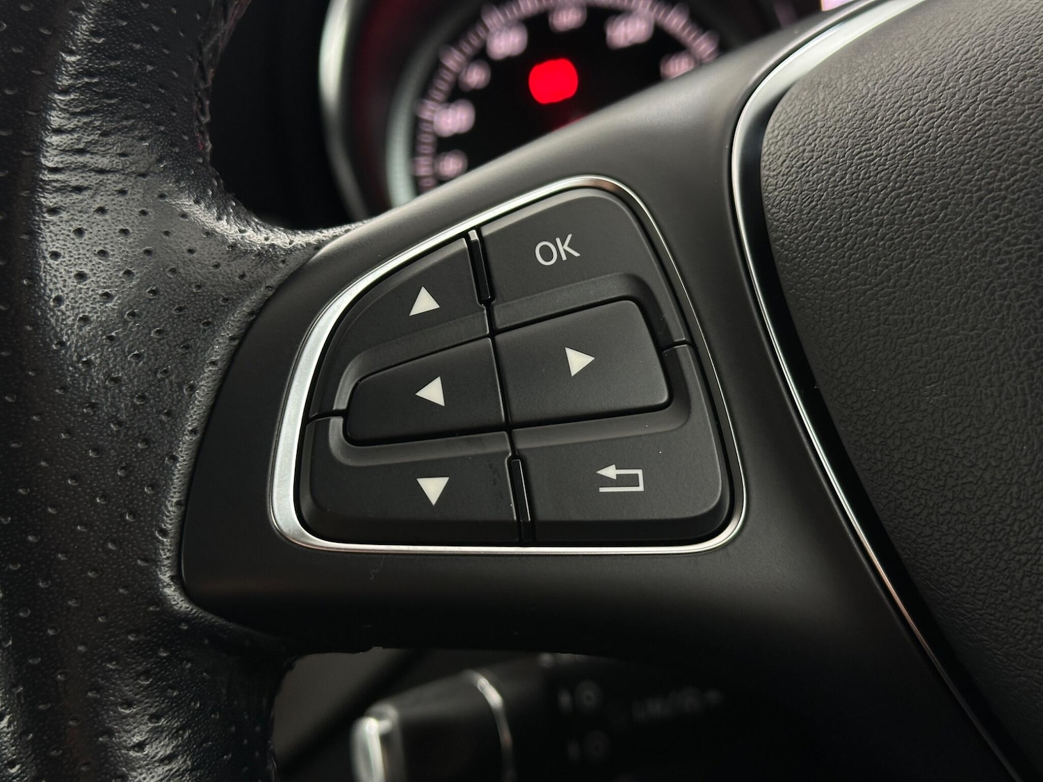 Used Mercedes-Benz GLA 2018 for sale - 76878811: Photo 15