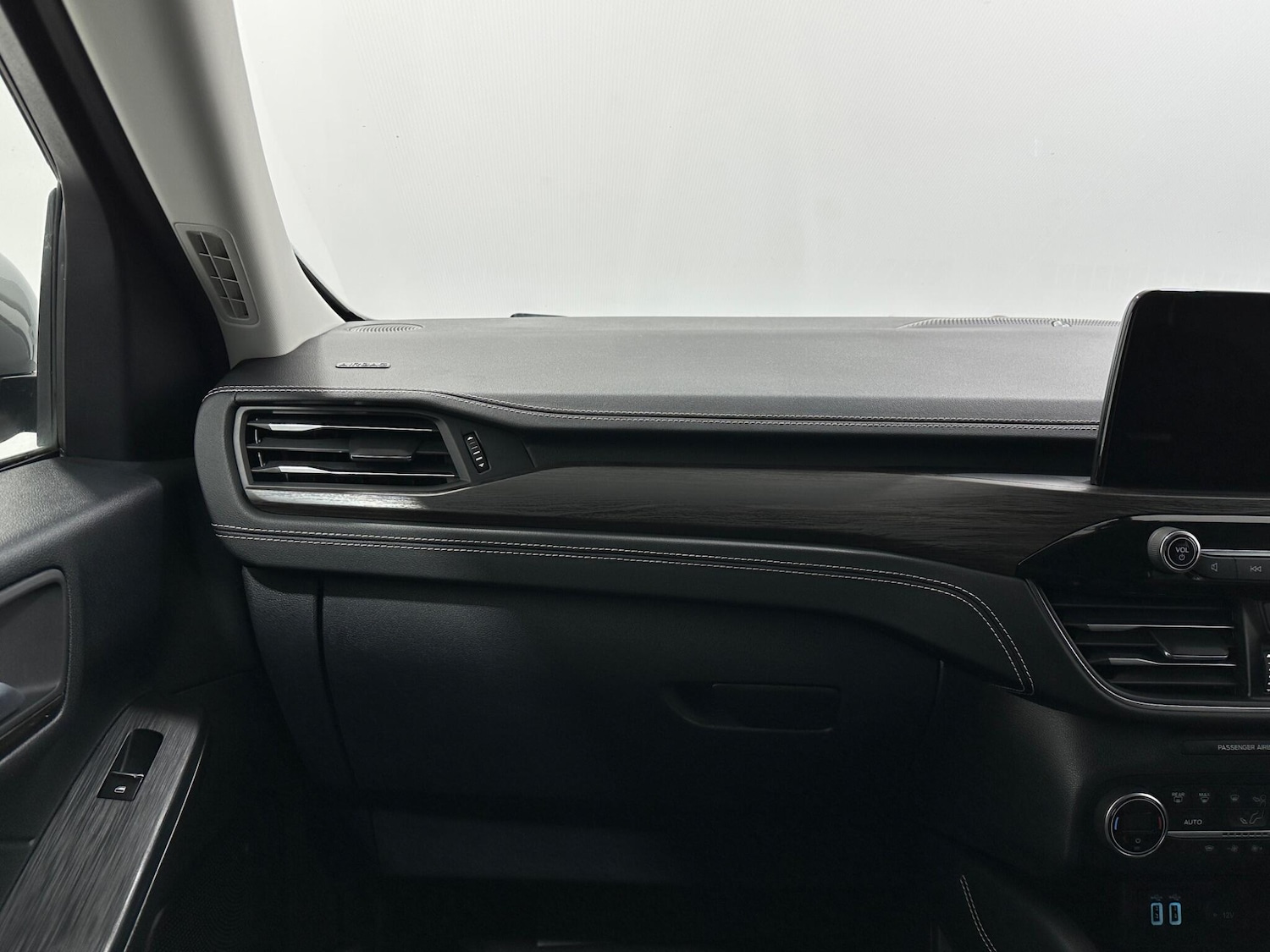 Used Ford Kuga 2021 for sale - 77305433: Photo 28