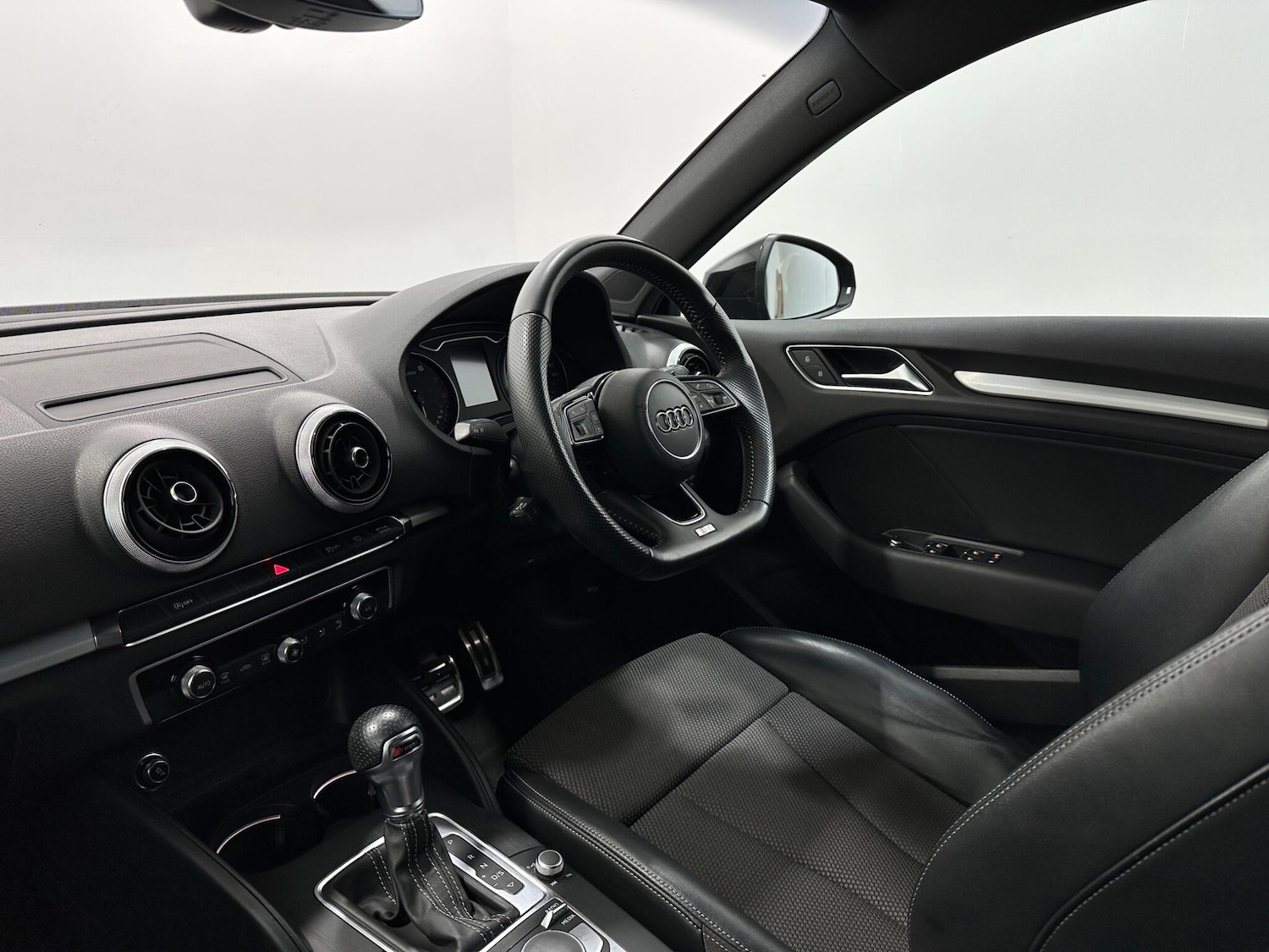 Used Audi A3 2020 for sale - 77625000: Photo 31