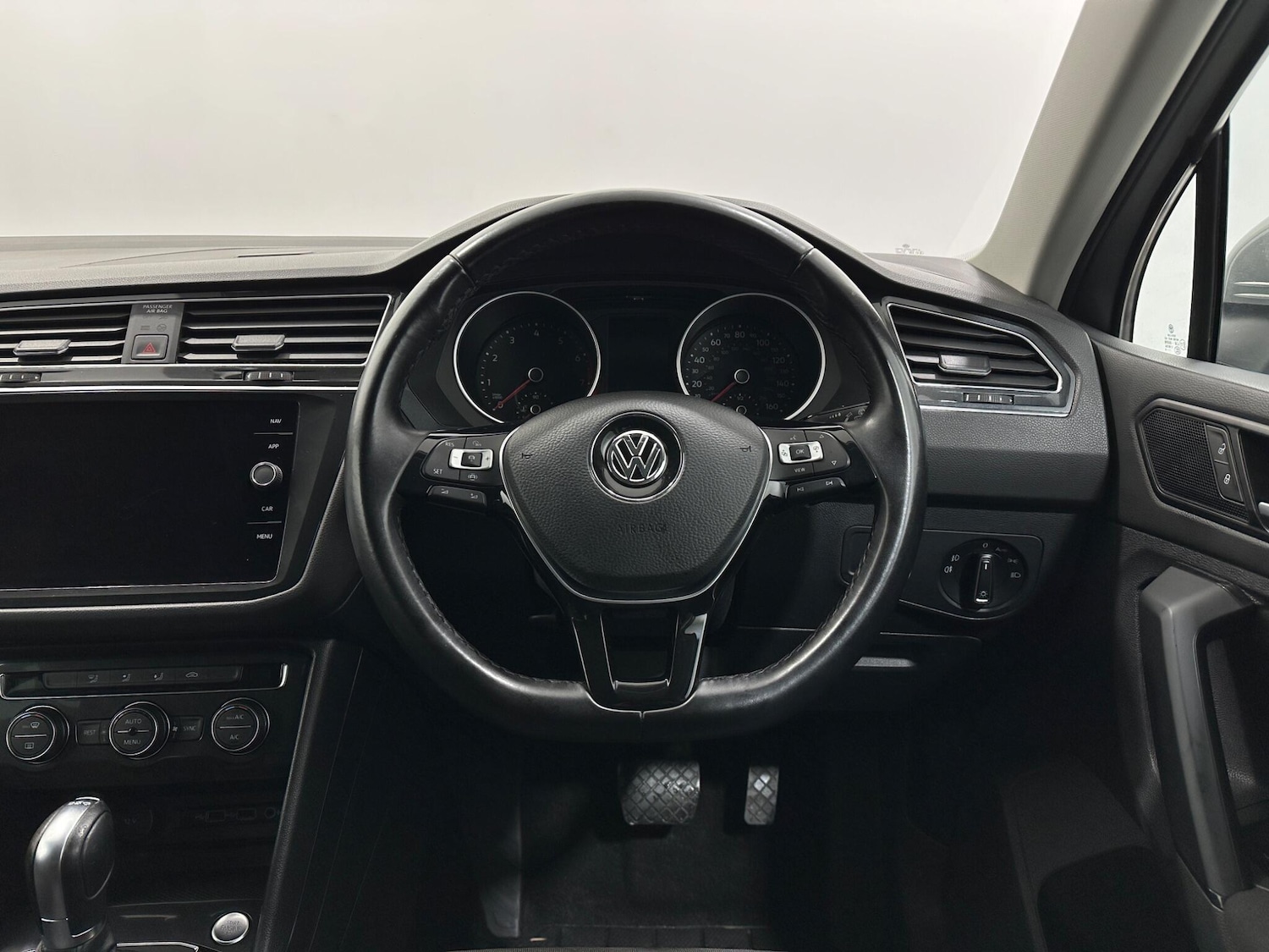 Used Volkswagen Tiguan 2019 for sale - 76878822: Photo 12
