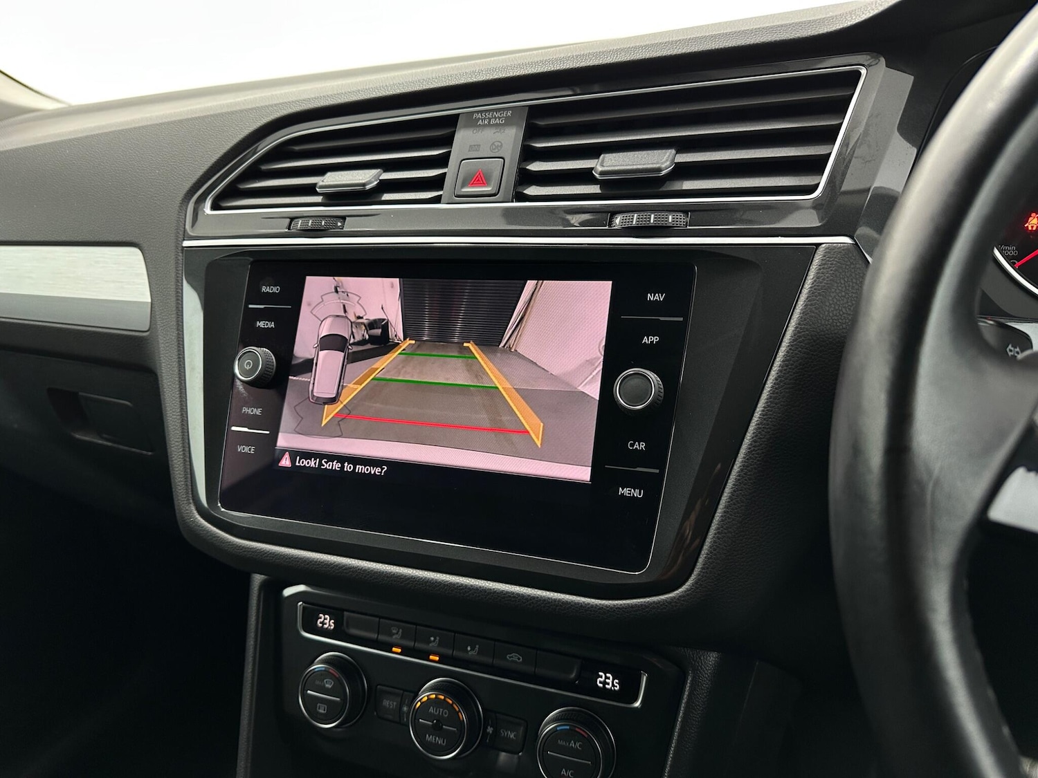 Used Volkswagen Tiguan 2019 for sale - 76878822: Photo 22