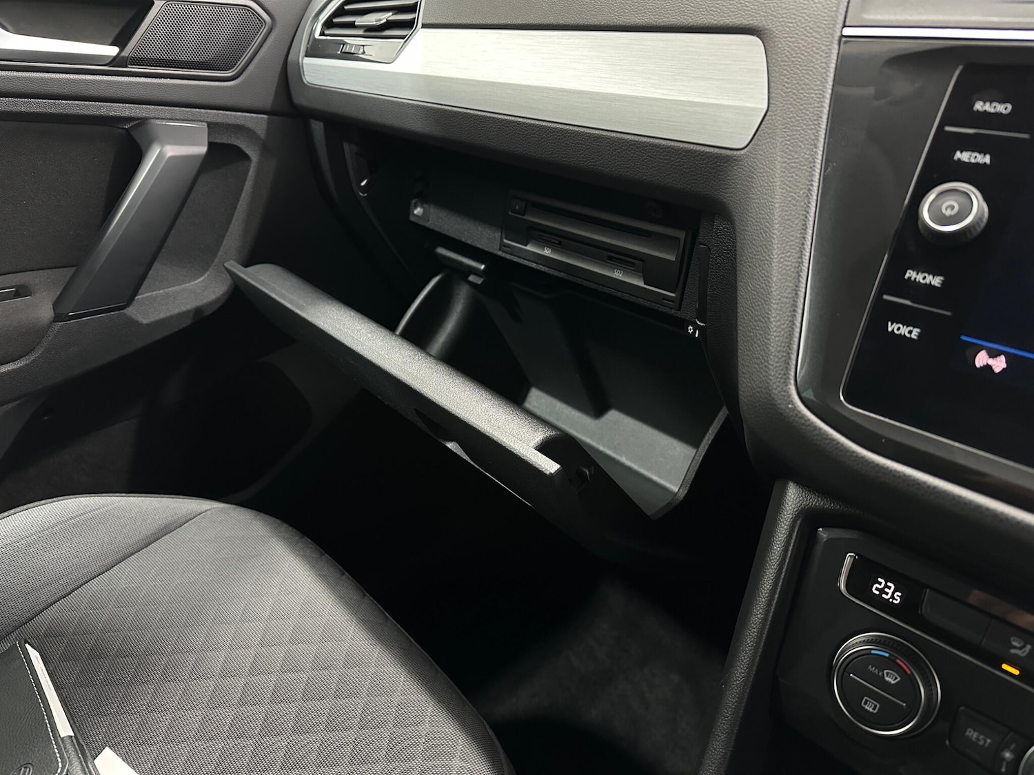 Used Volkswagen Tiguan 2019 for sale - 76878822: Photo 27