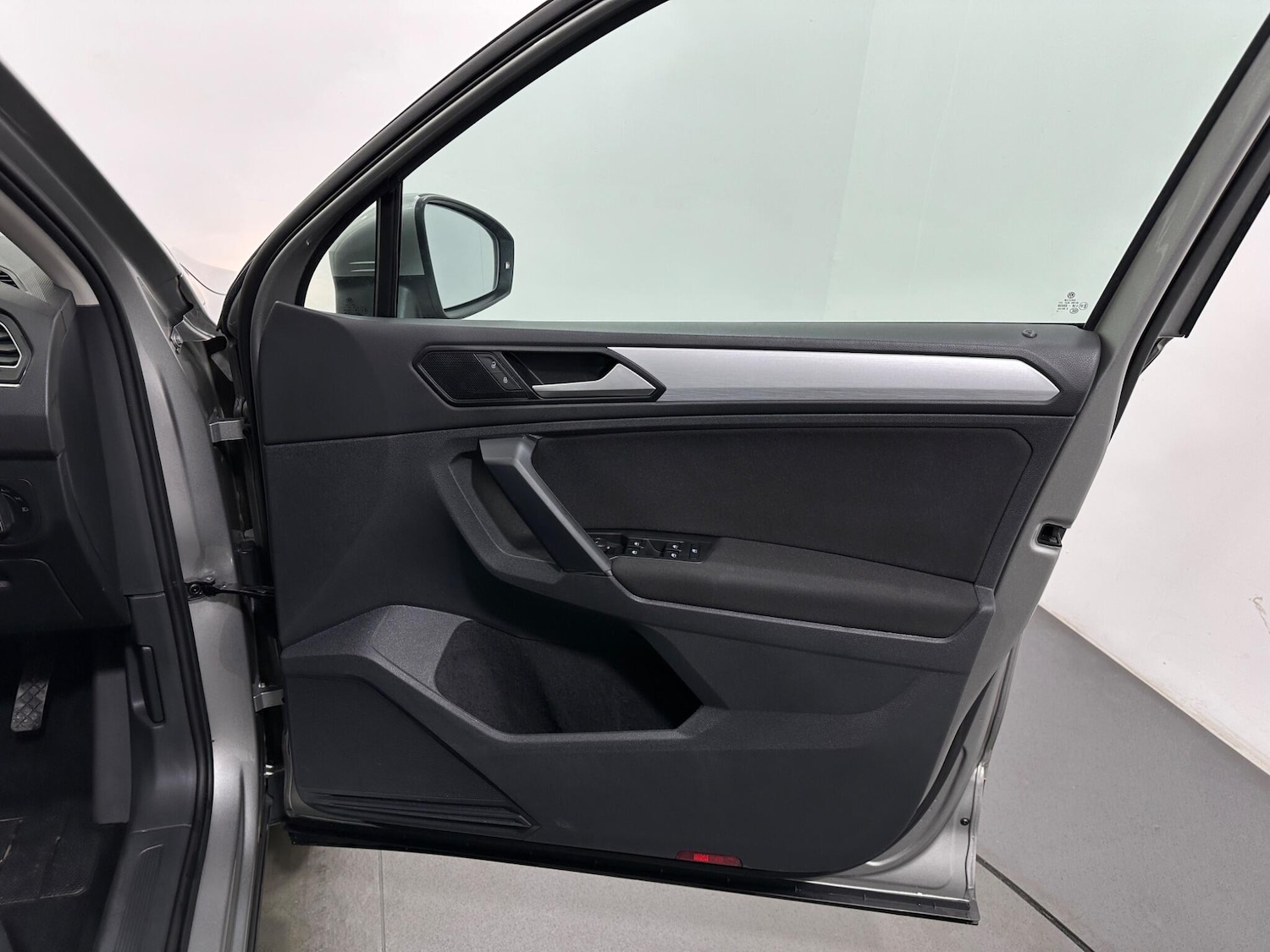 Used Volkswagen Tiguan 2019 for sale - 76878822: Photo 32