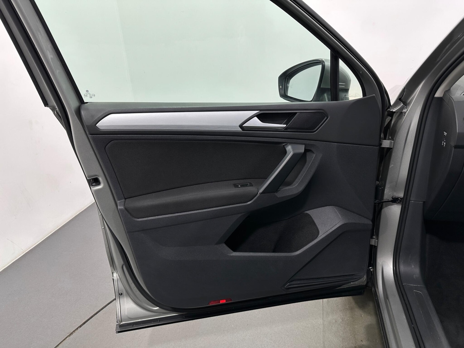 Used Volkswagen Tiguan 2019 for sale - 76878822: Photo 35