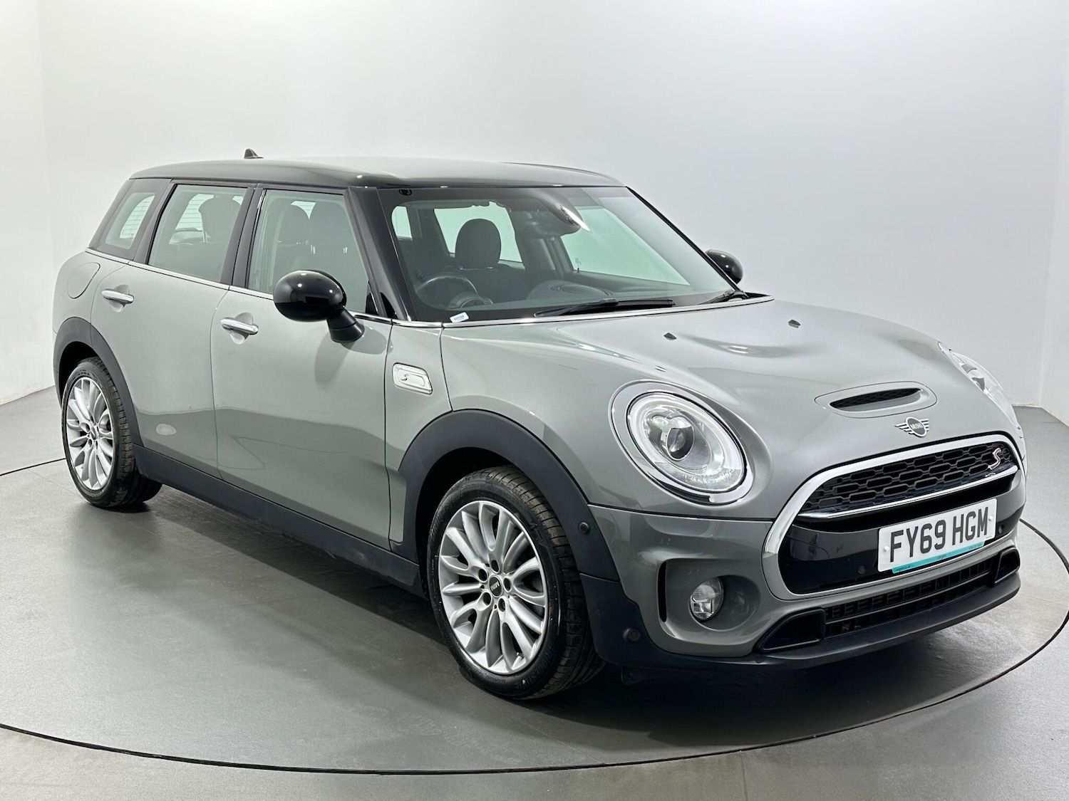 Used MINI Clubman 2019 for sale - 77279966: Photo 1