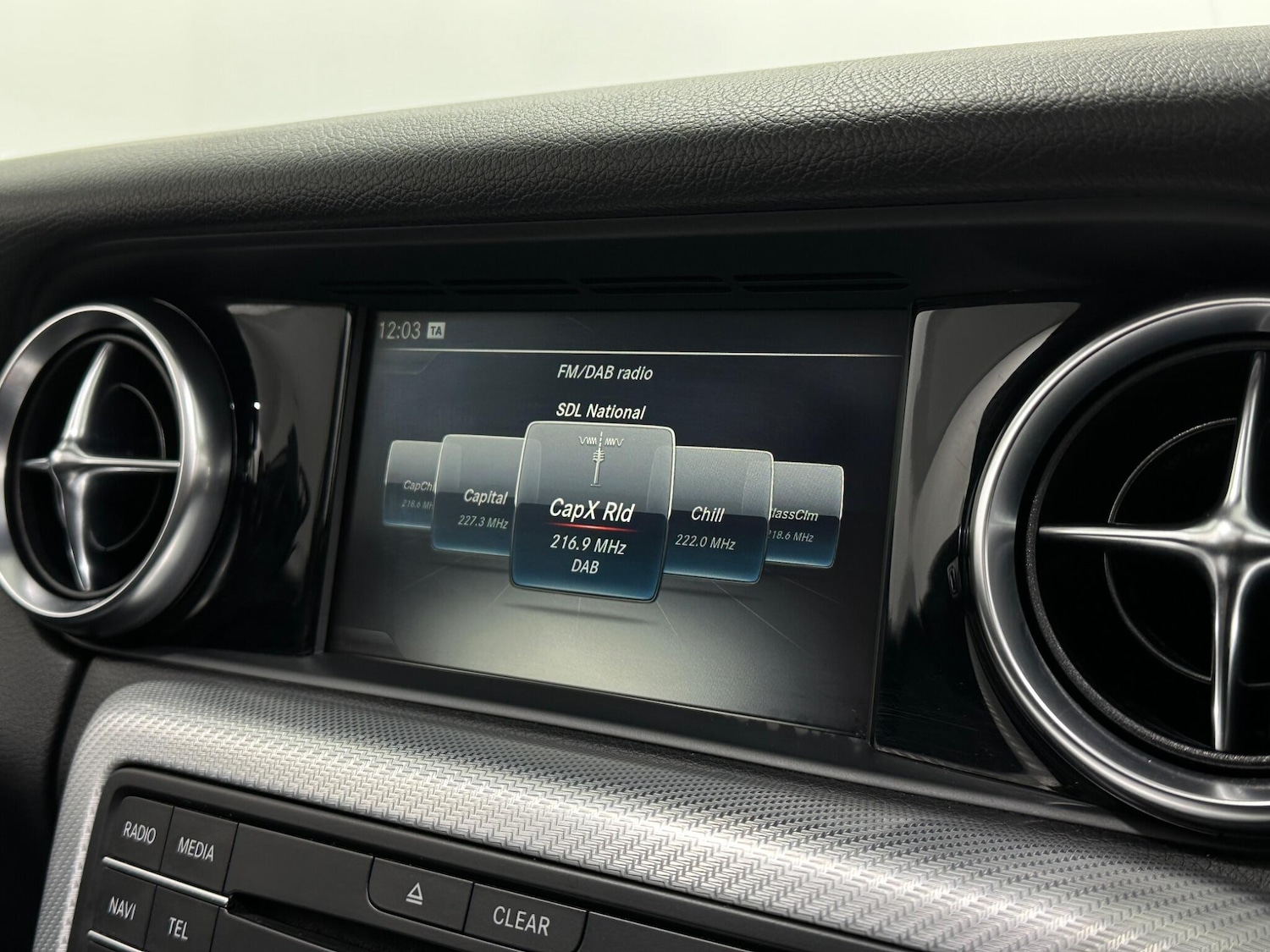 Used Mercedes-Benz SLC 2016 for sale - 76878445: Photo 25