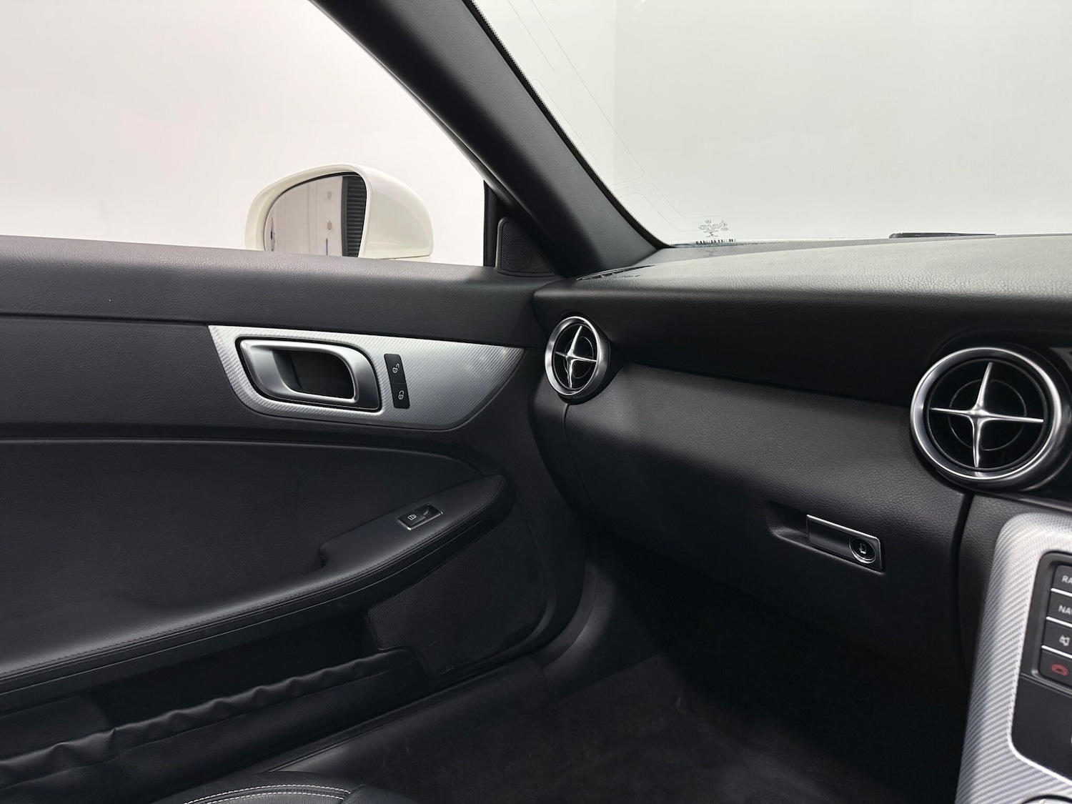 Used Mercedes-Benz SLC 2016 for sale - 76878445: Photo 26