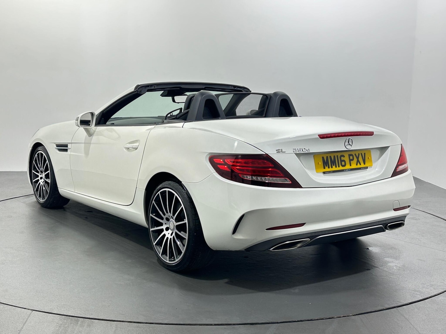 Used Mercedes-Benz SLC 2016 for sale - 76878445: Photo 6