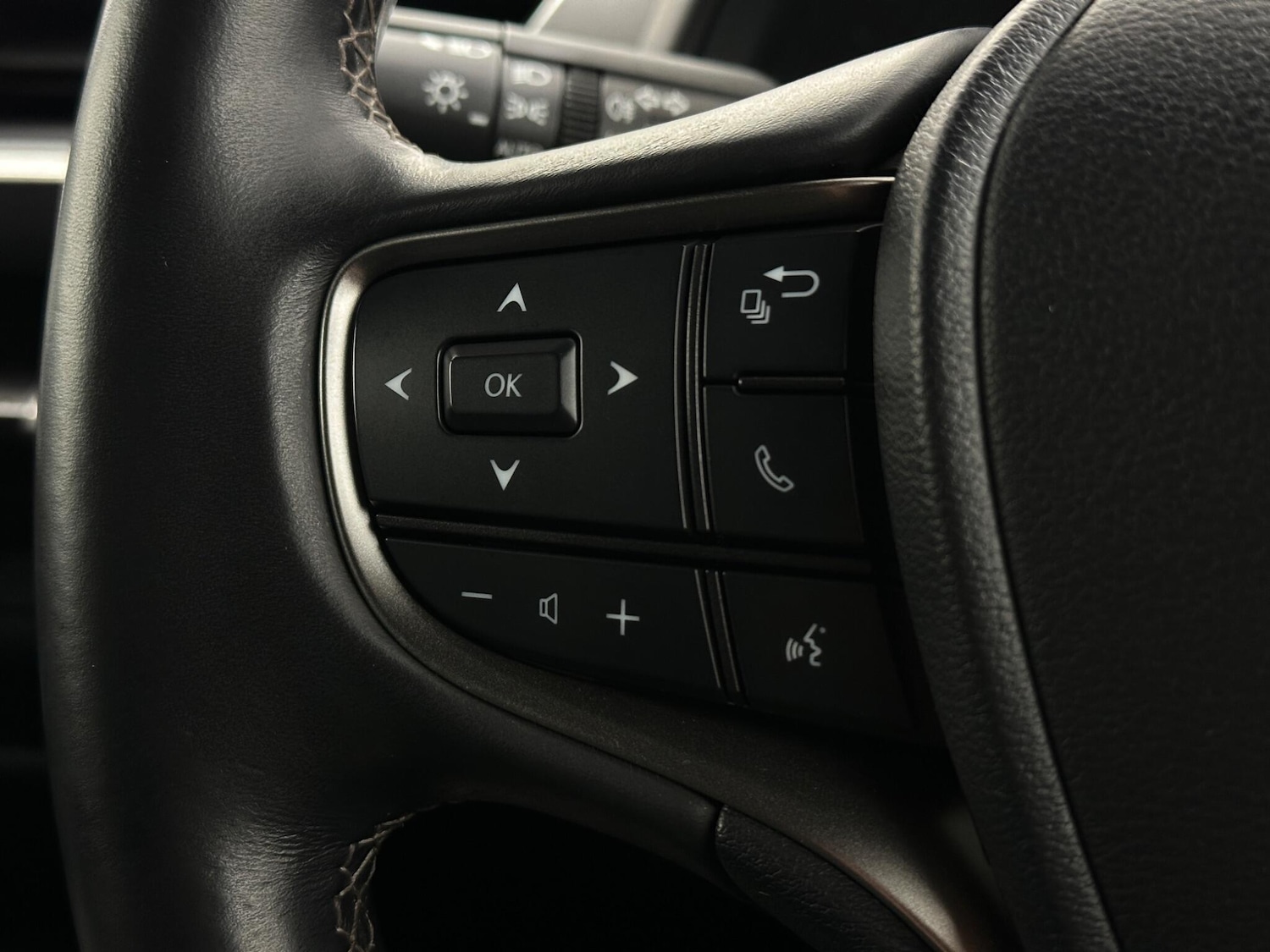 Used Lexus UX for sale - 77537860: Photo 14