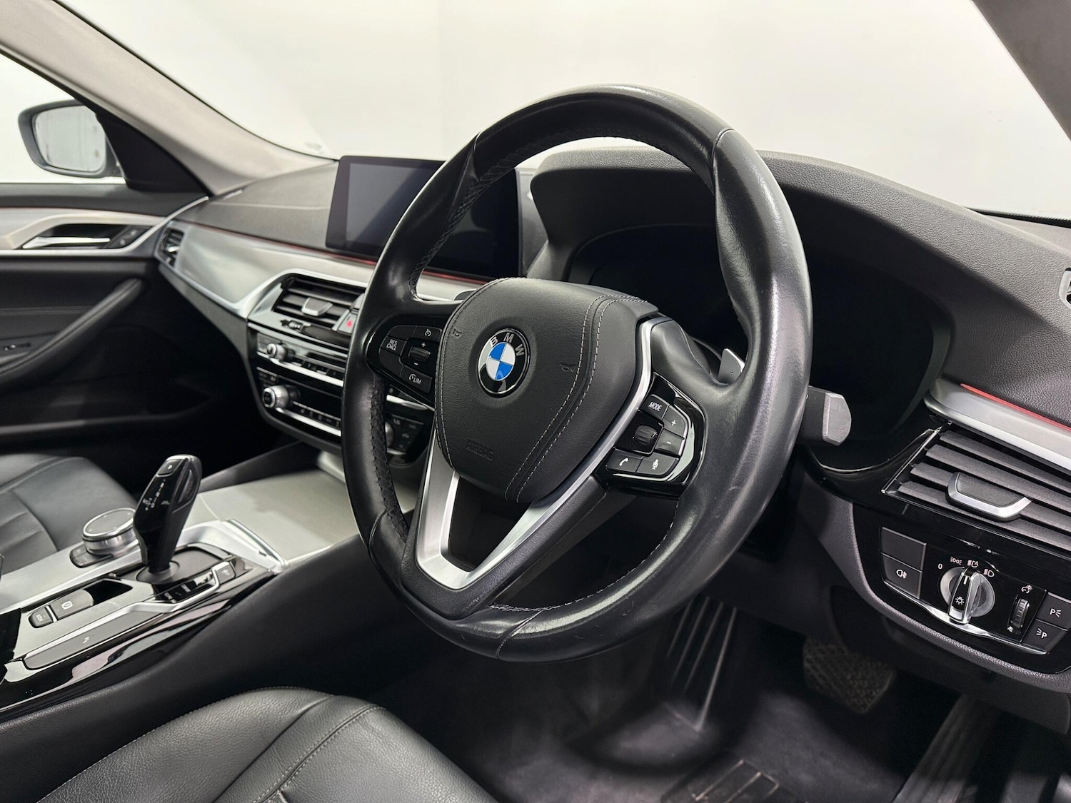 Used BMW 5 Series 2019 for sale - 78141474: Photo 11