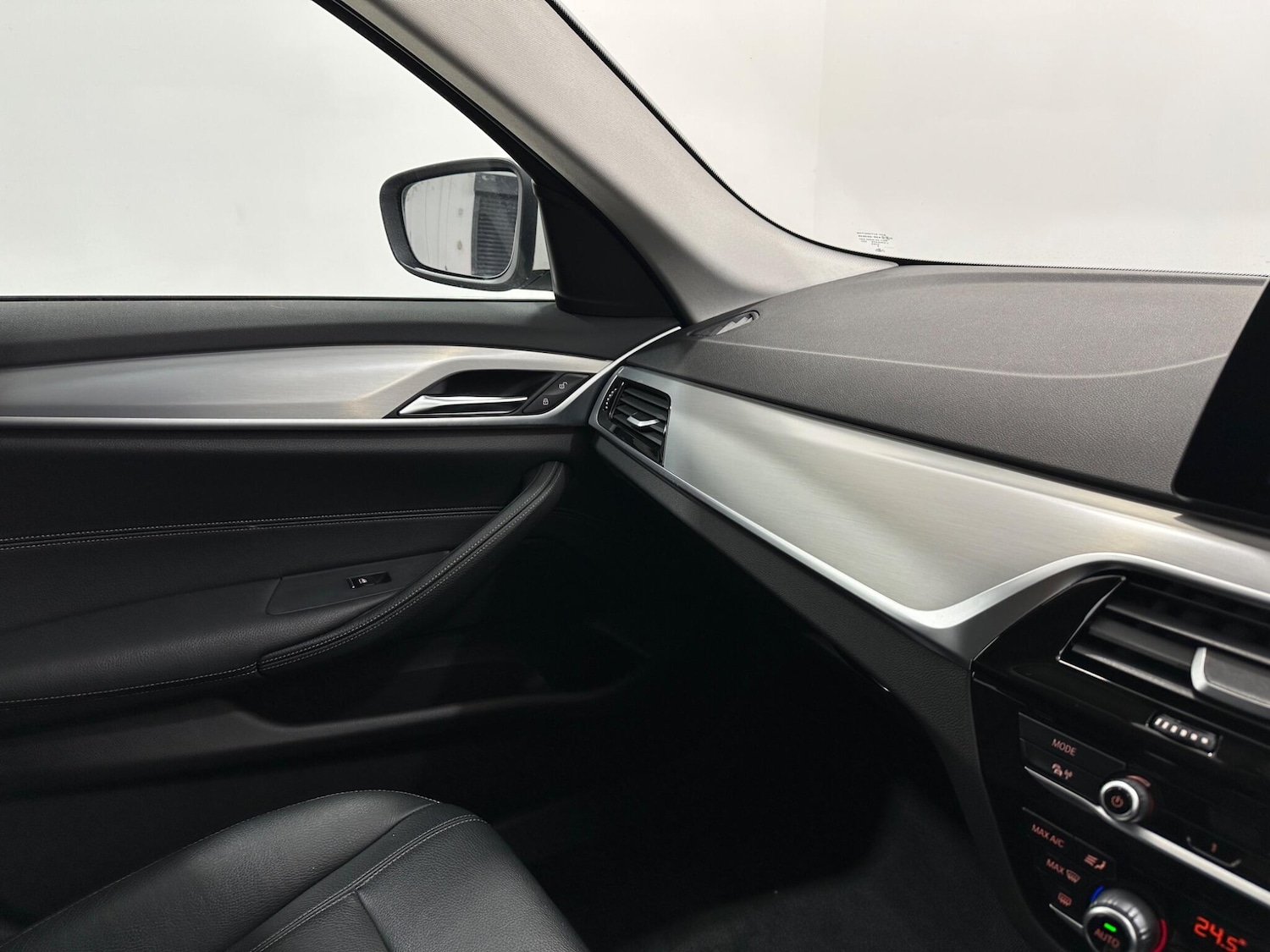 Used BMW 5 Series 2019 for sale - 78141474: Photo 27