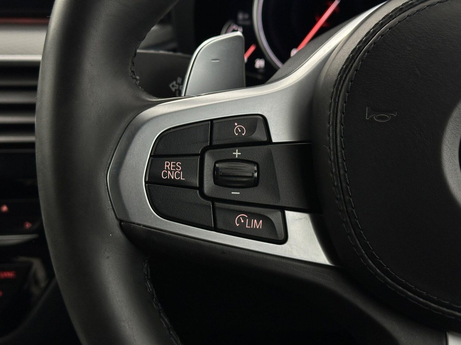 Used BMW 5 Series 2018 for sale - 77908910: Photo 15