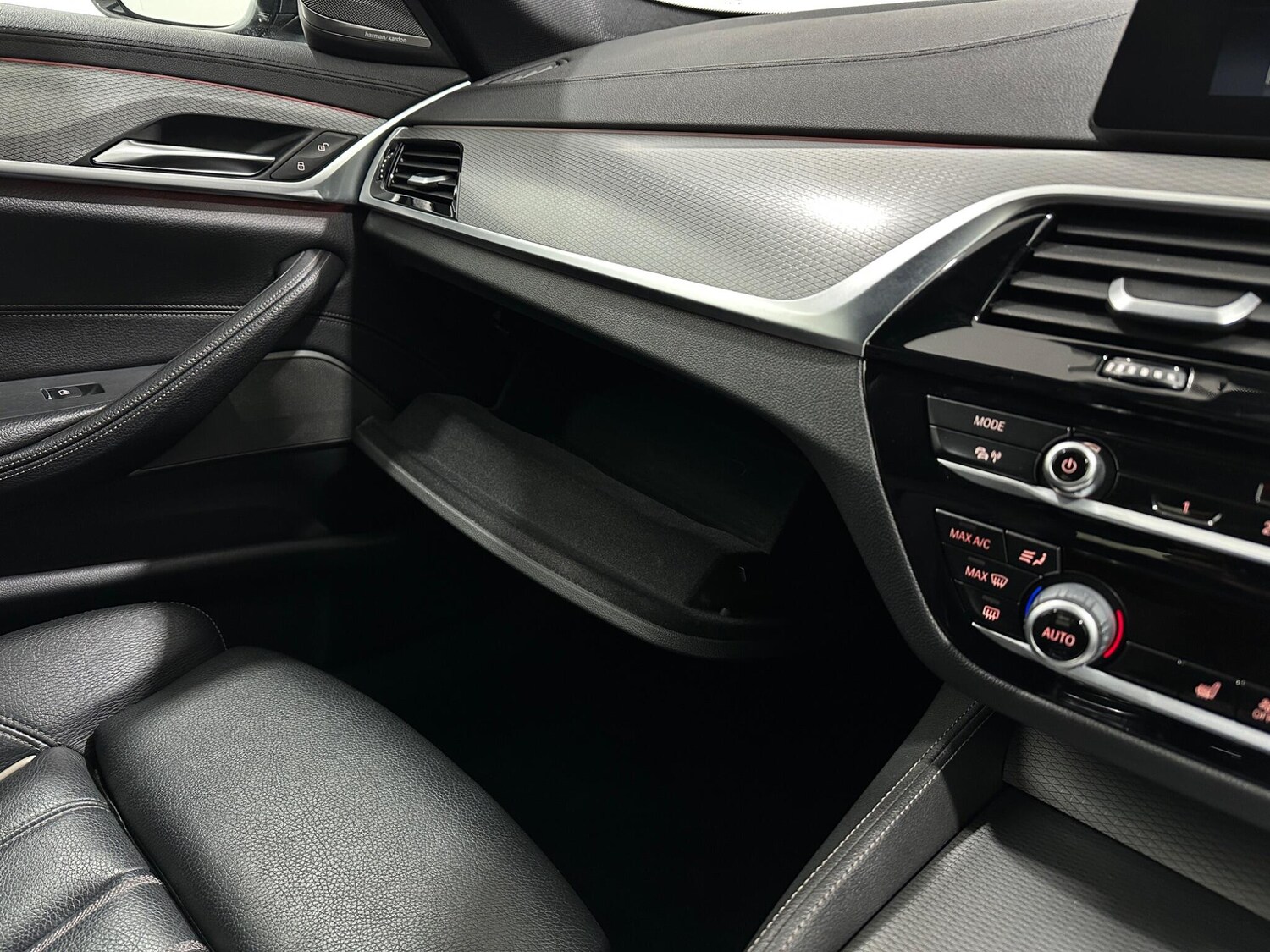 Used BMW 5 Series 2018 for sale - 77908910: Photo 28