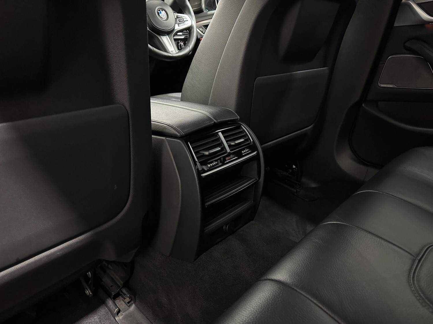 Used BMW 5 Series 2018 for sale - 77908910: Photo 39