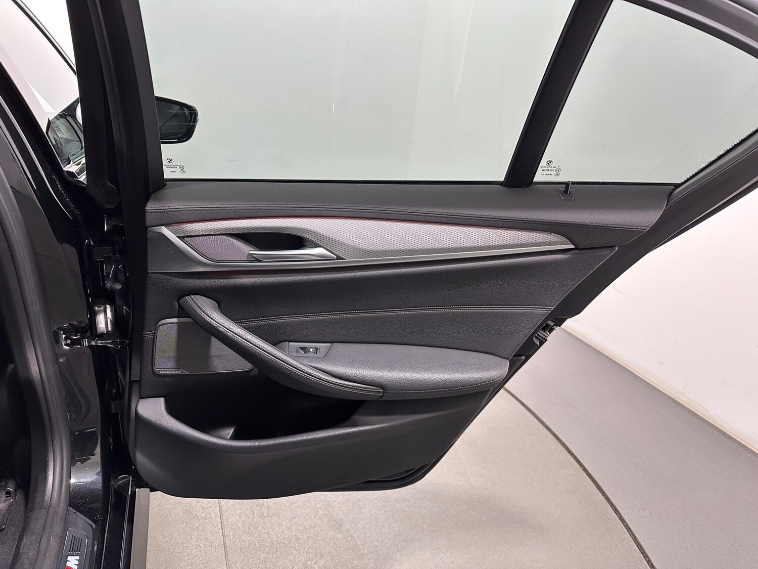 Used BMW 5 Series 2018 for sale - 77908910: Photo 44