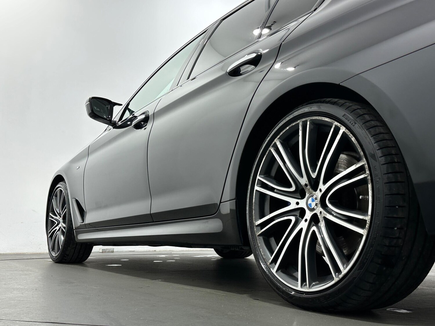 Used BMW 5 Series 2018 for sale - 77908910: Photo 48