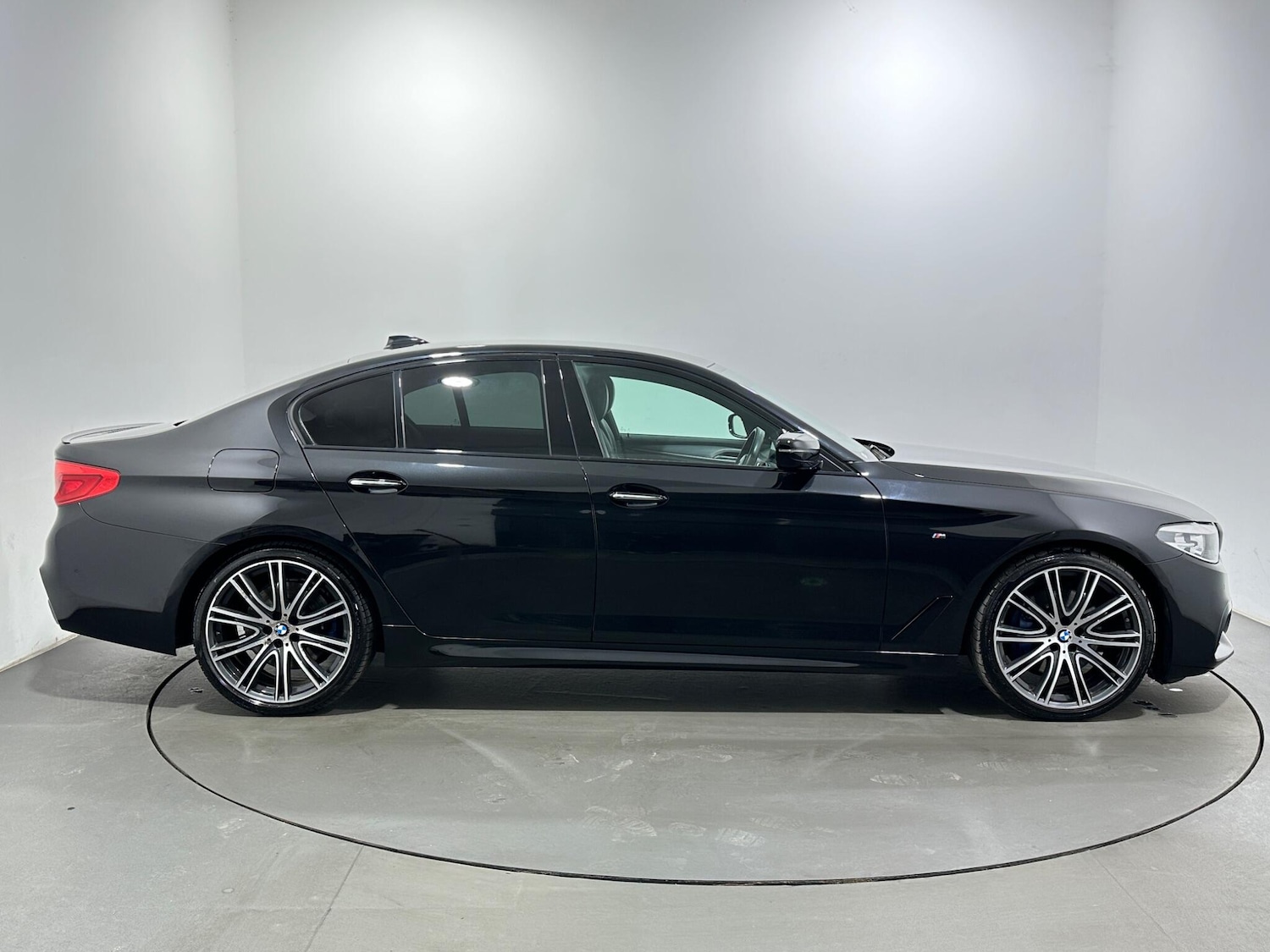 Used BMW 5 Series 2018 for sale - 77908910: Photo 9