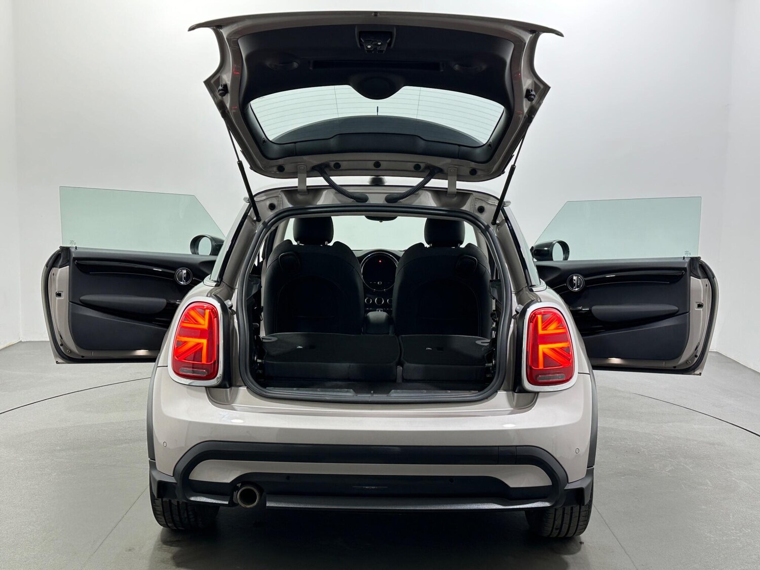 Used MINI Hatch 2022 for sale - 77939992: Photo 41