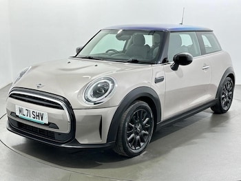 Used MINI Hatch 2022 for sale - 77939992: Photo