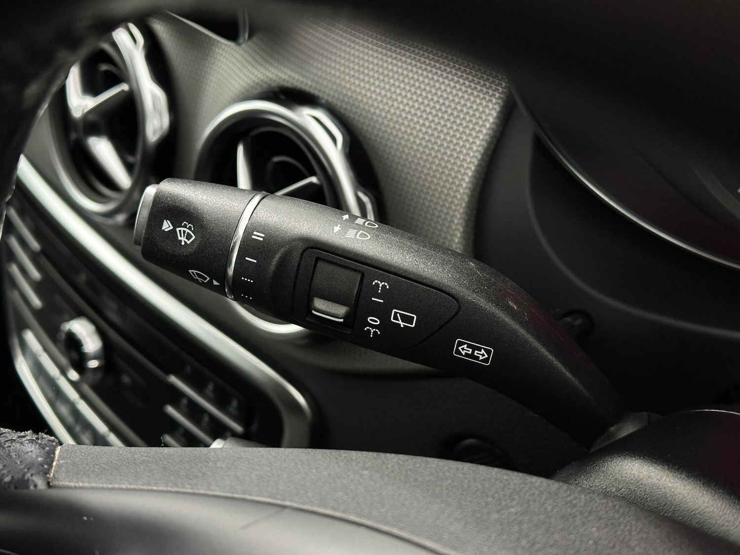 Used Mercedes-Benz GLA 2018 for sale - 77597597: Photo 14