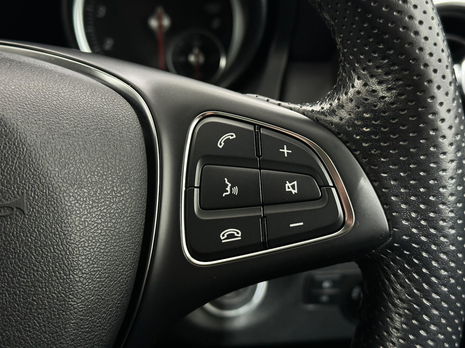 Used Mercedes-Benz GLA 2018 for sale - 77597597: Photo 16