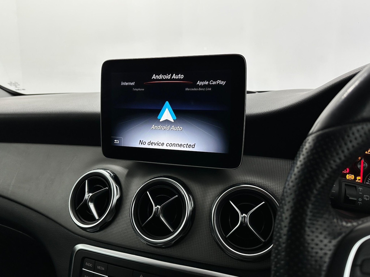 Used Mercedes-Benz GLA 2018 for sale - 77597597: Photo 26