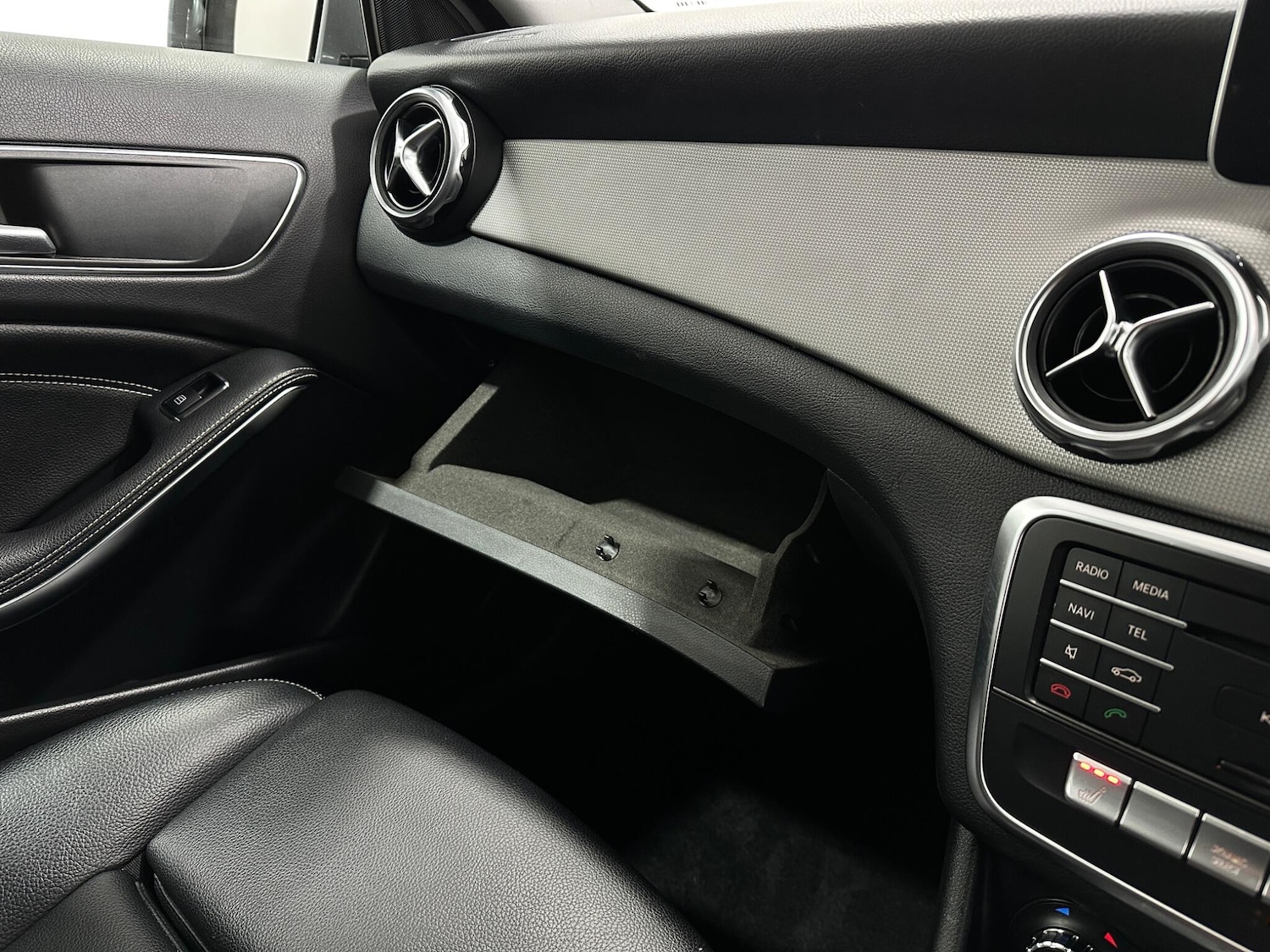 Used Mercedes-Benz GLA 2018 for sale - 77597597: Photo 28