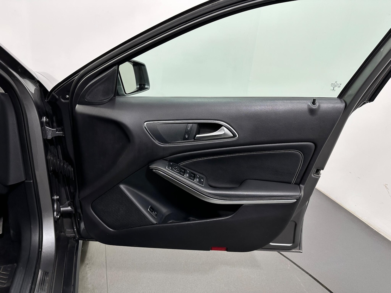 Used Mercedes-Benz GLA 2018 for sale - 77597597: Photo 34