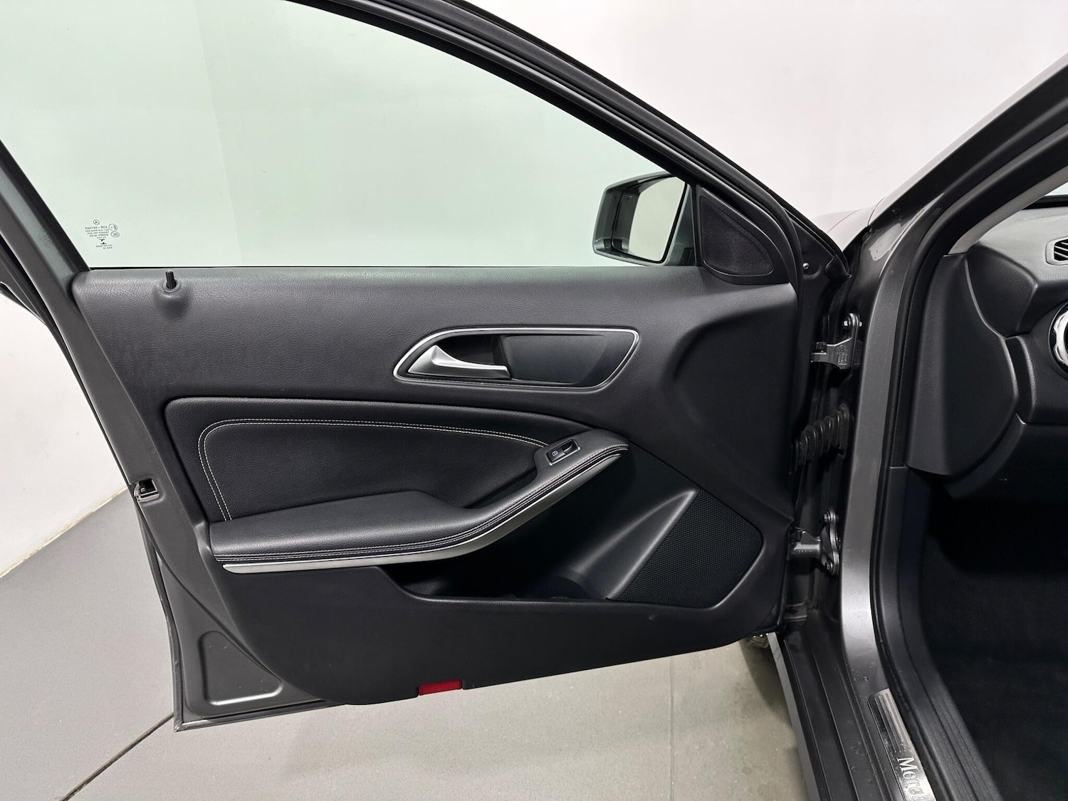 Used Mercedes-Benz GLA 2018 for sale - 77597597: Photo 37
