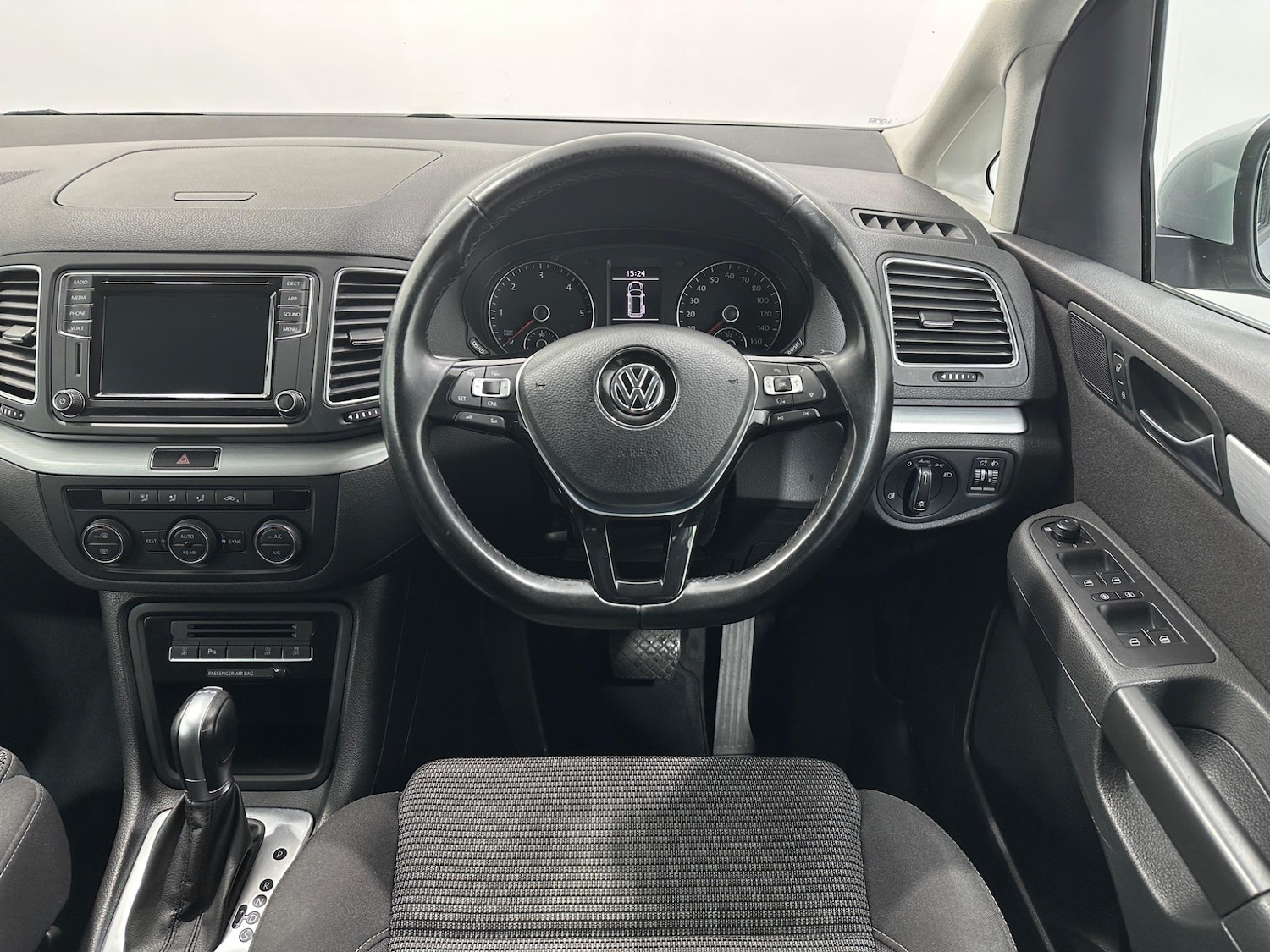 Used Volkswagen Sharan 2018 for sale - 76878537: Photo 12