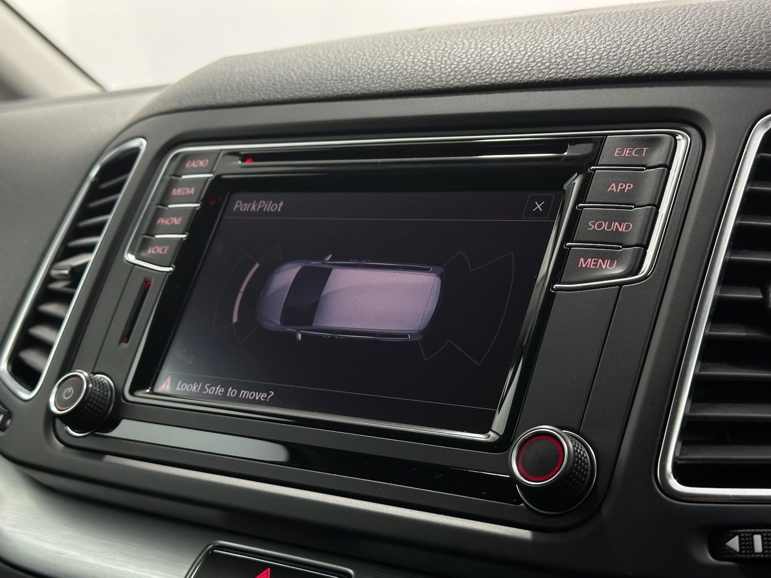 Used Volkswagen Sharan 2018 for sale - 76878537: Photo 22