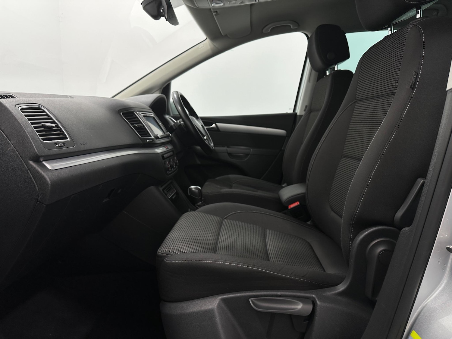 Used Volkswagen Sharan 2018 for sale - 76878537: Photo 34