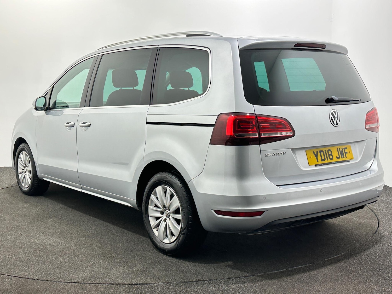 Used Volkswagen Sharan 2018 for sale - 76878537: Photo 6