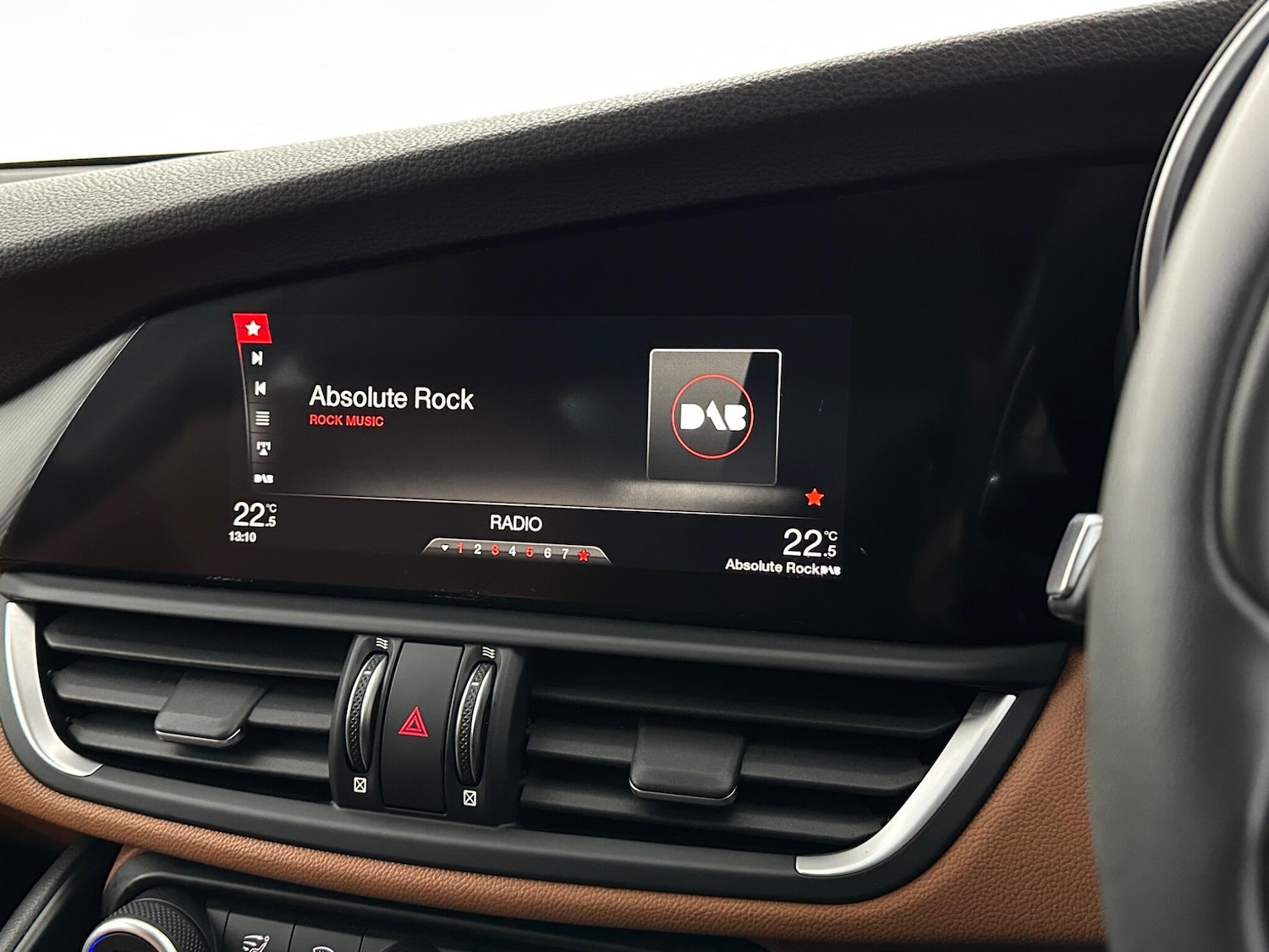 Used Alfa Romeo Giulia 2017 for sale - 76878500: Photo 24