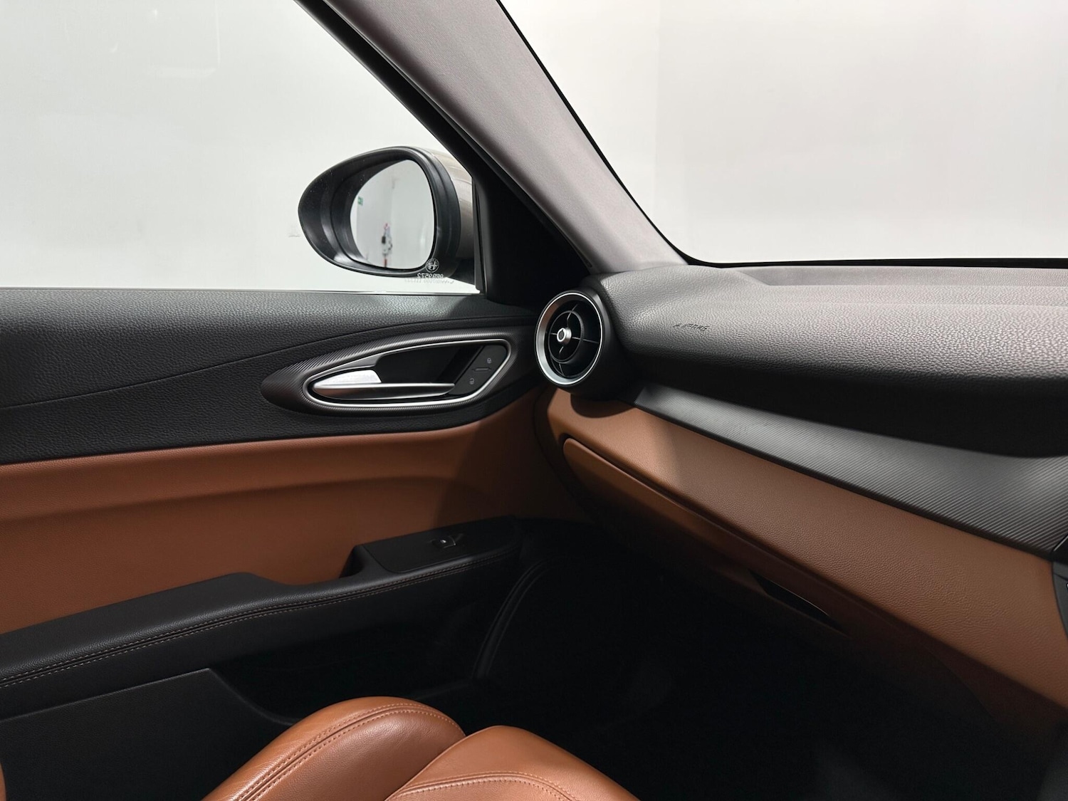 Used Alfa Romeo Giulia 2017 for sale - 76878500: Photo 26