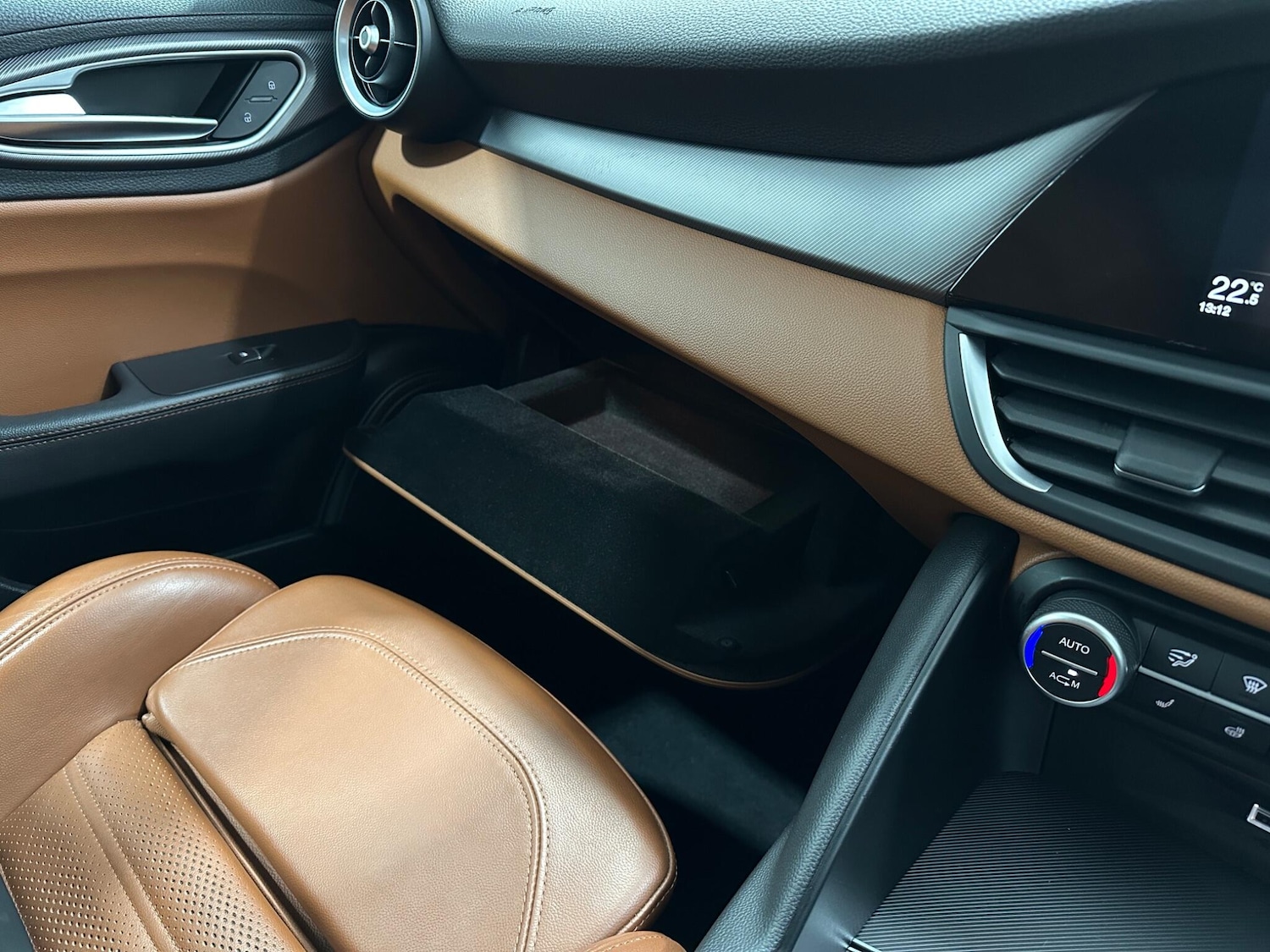 Used Alfa Romeo Giulia 2017 for sale - 76878500: Photo 27