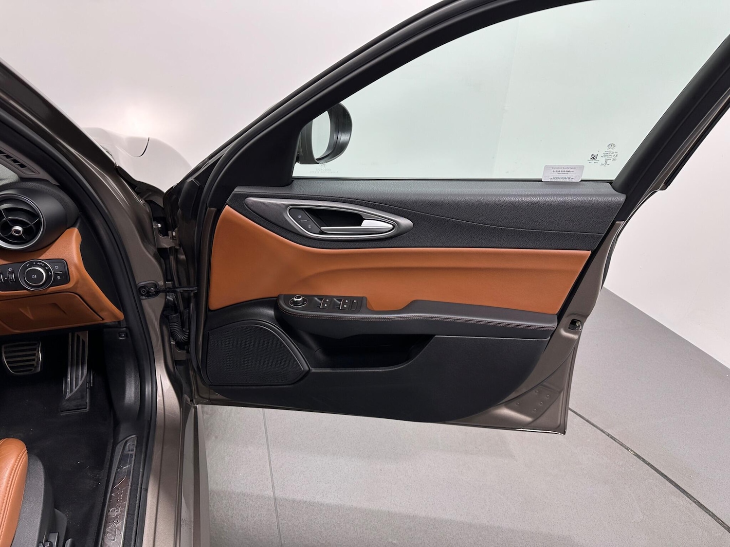 Used Alfa Romeo Giulia 2017 for sale - 76878500: Photo 32