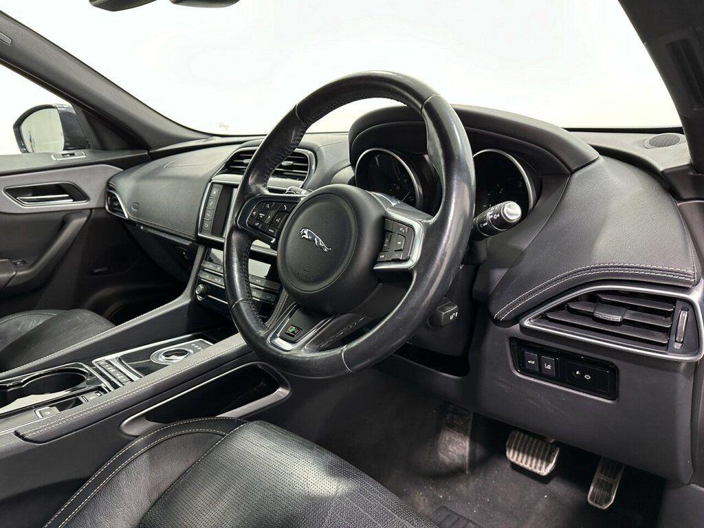 Used Jaguar F-Pace 2016 for sale - 78034534: Photo 11