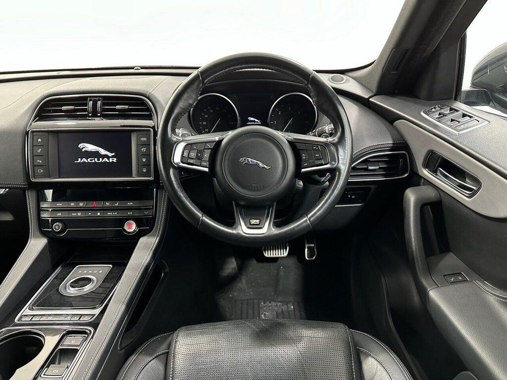 Used Jaguar F-Pace 2016 for sale - 78034534: Photo 12
