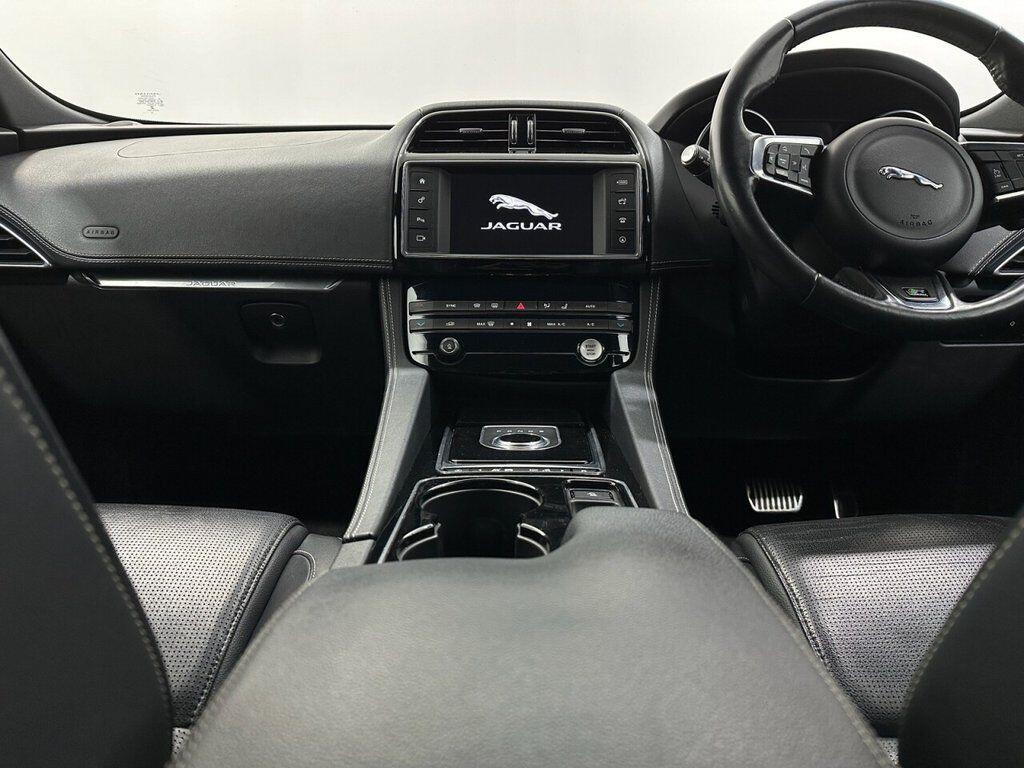 Used Jaguar F-Pace 2016 for sale - 78034534: Photo 14
