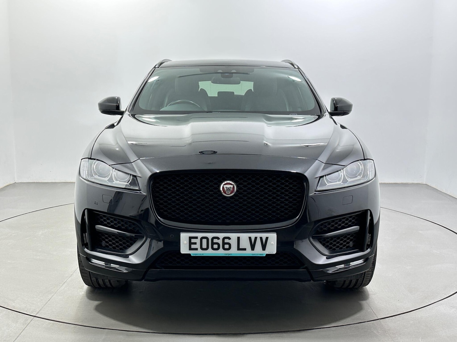 Used Jaguar F-Pace 2016 for sale - 78034534: Photo 3