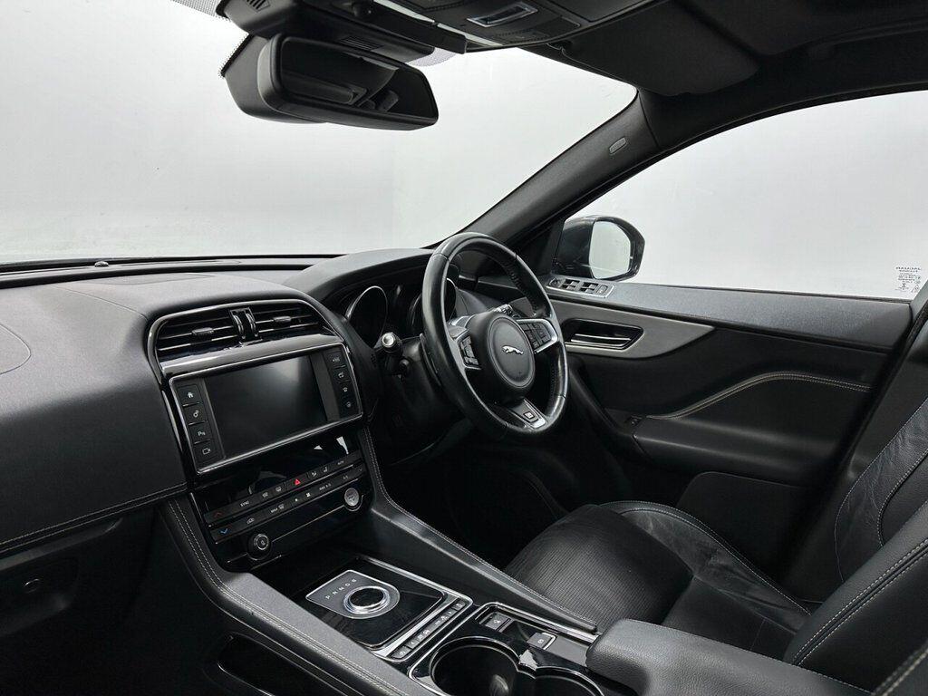 Used Jaguar F-Pace 2016 for sale - 78034534: Photo 32