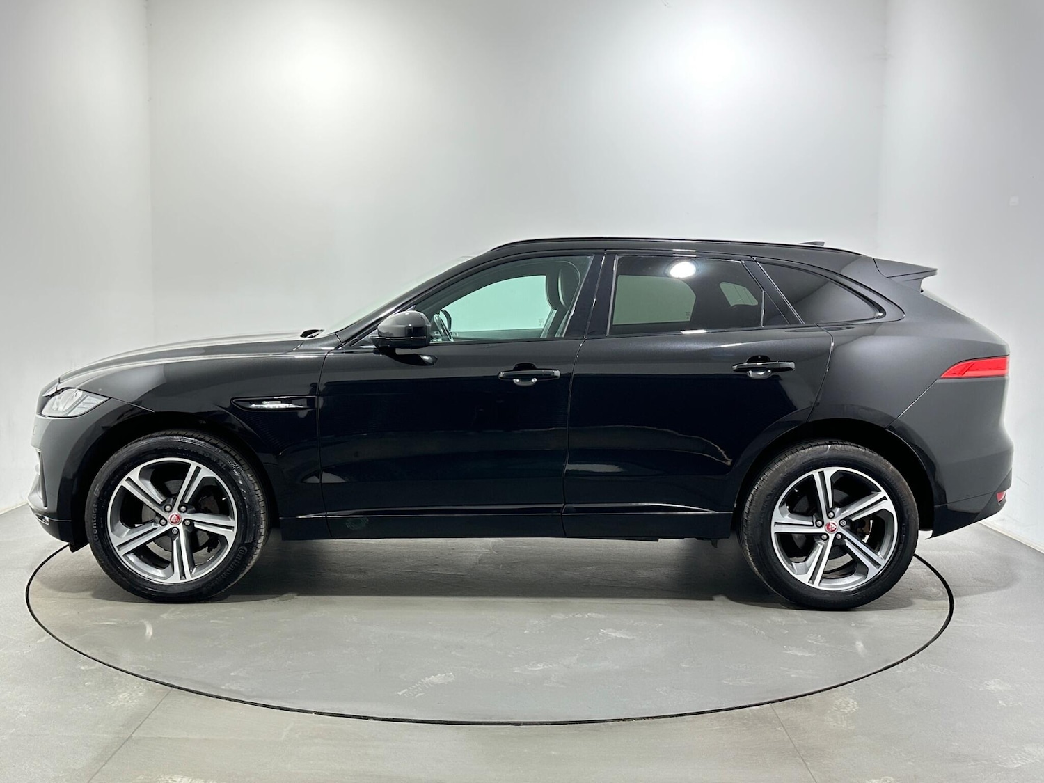 Used Jaguar F-Pace 2016 for sale - 78034534: Photo 5