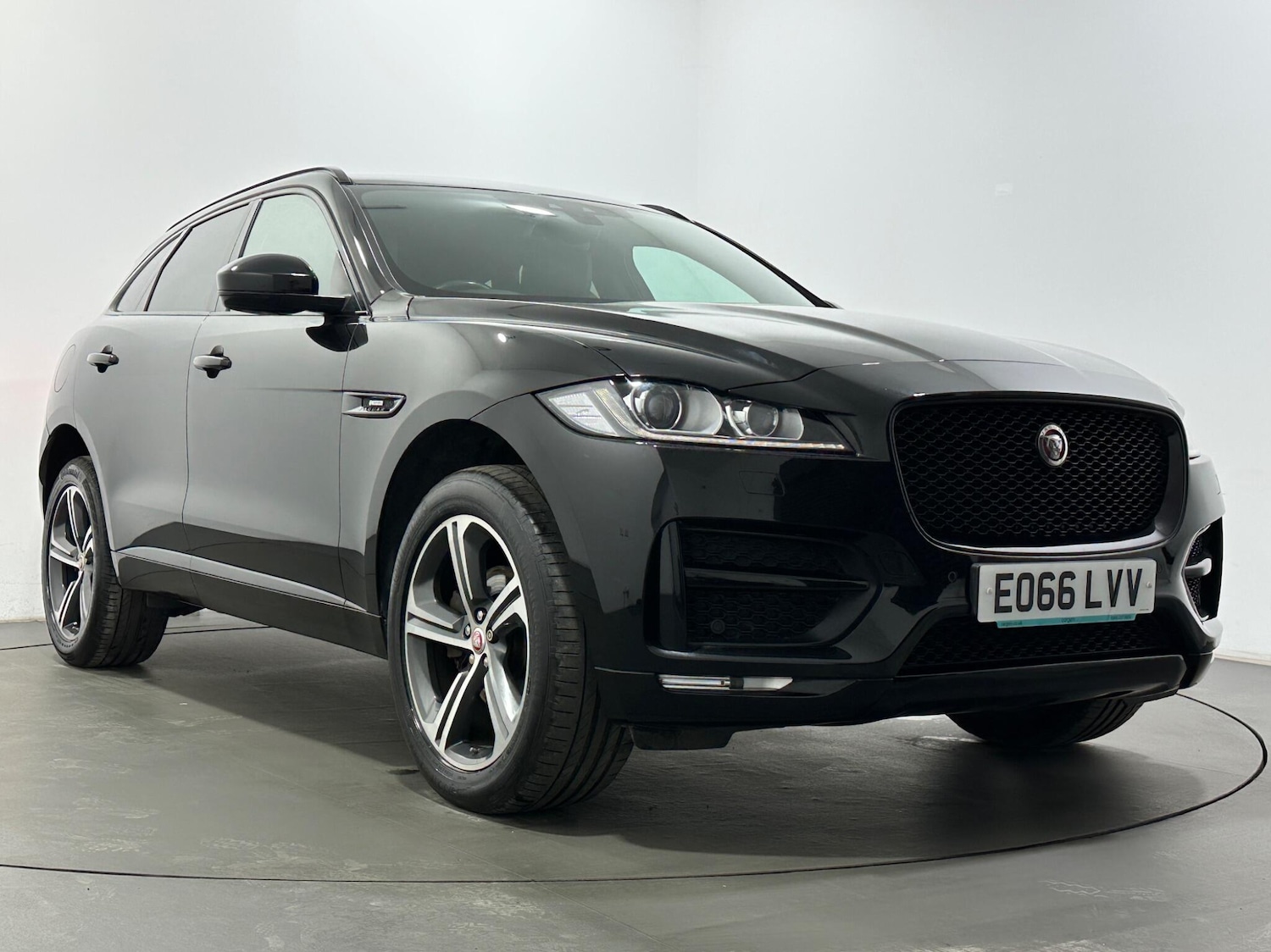 Used Jaguar F-Pace 2016 for sale - 78034534: Photo 57
