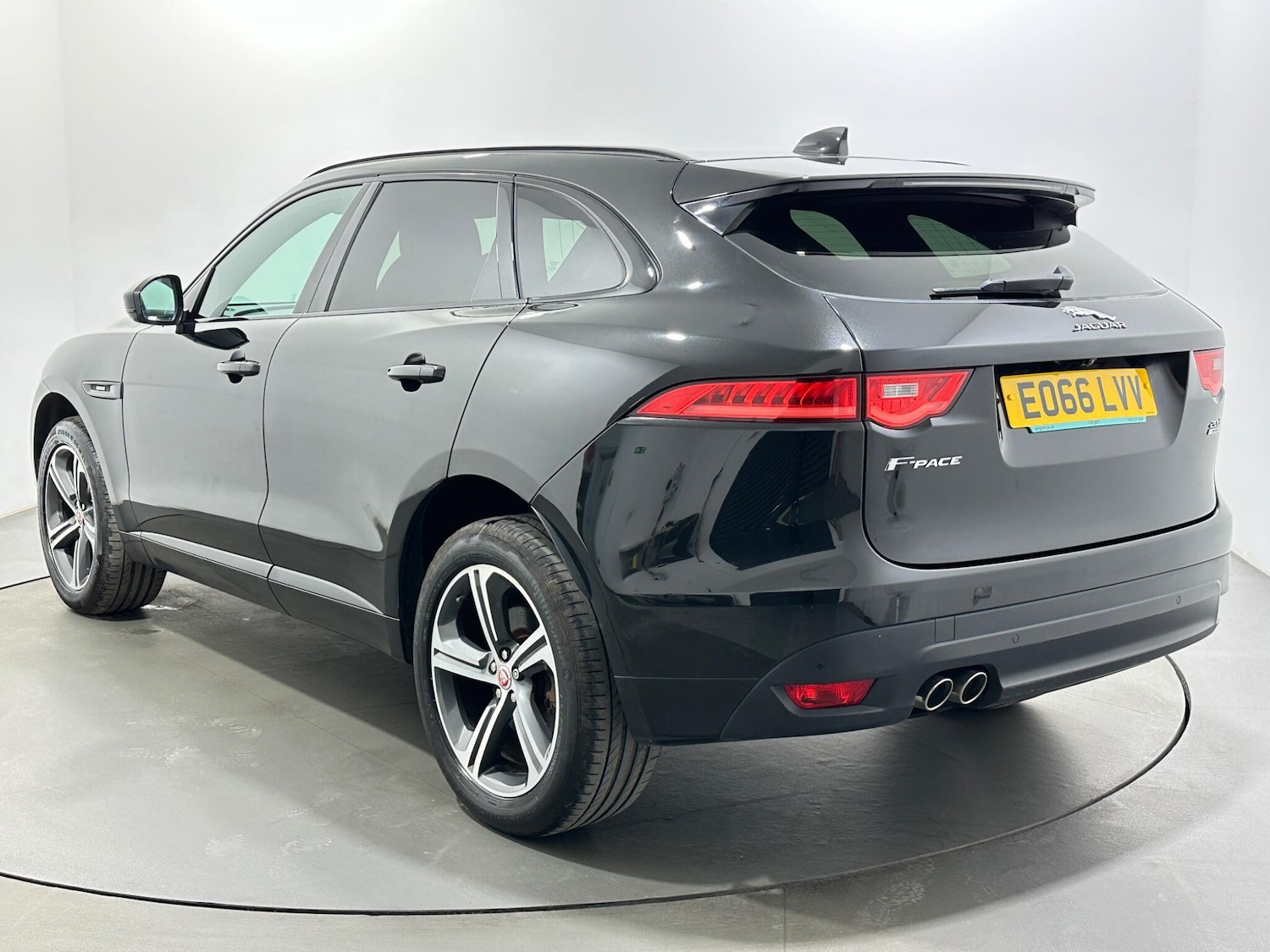 Used Jaguar F-Pace 2016 for sale - 78034534: Photo 6