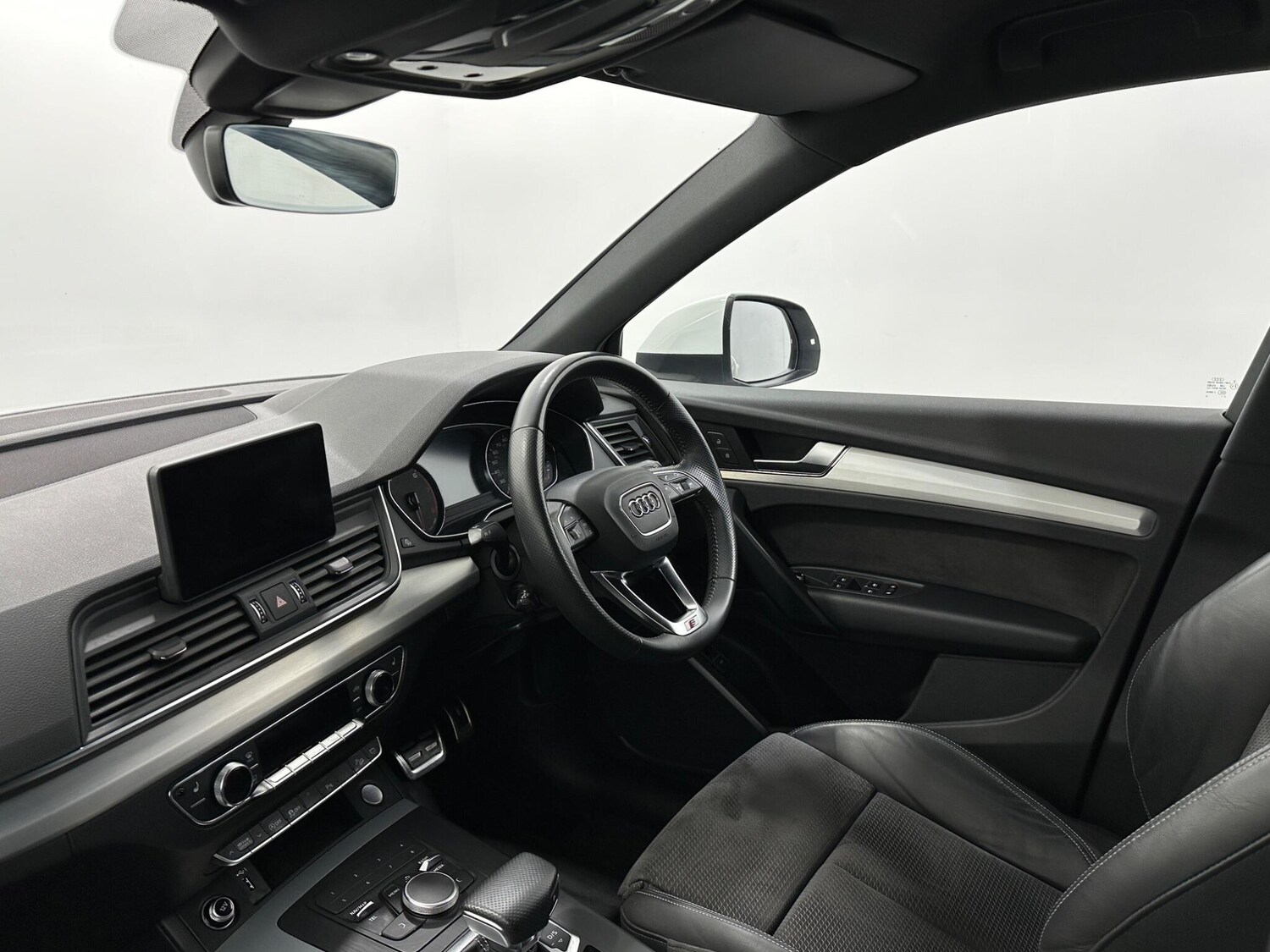 Used Audi Q5 2018 for sale - 76878668: Photo 29