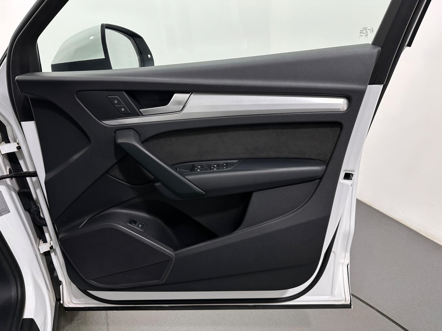 Used Audi Q5 2018 for sale - 76878668: Photo 30