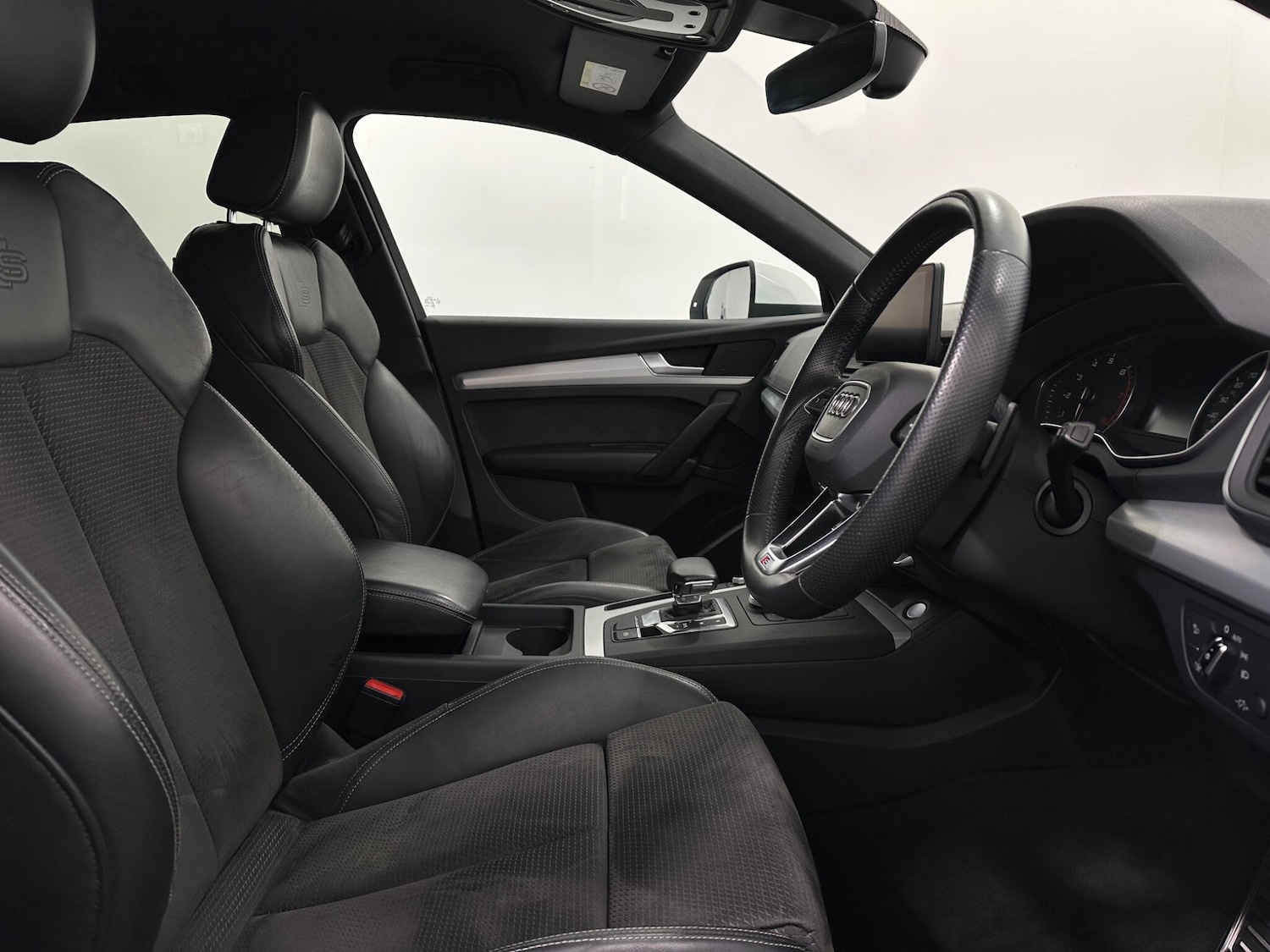 Used Audi Q5 2018 for sale - 76878668: Photo 31